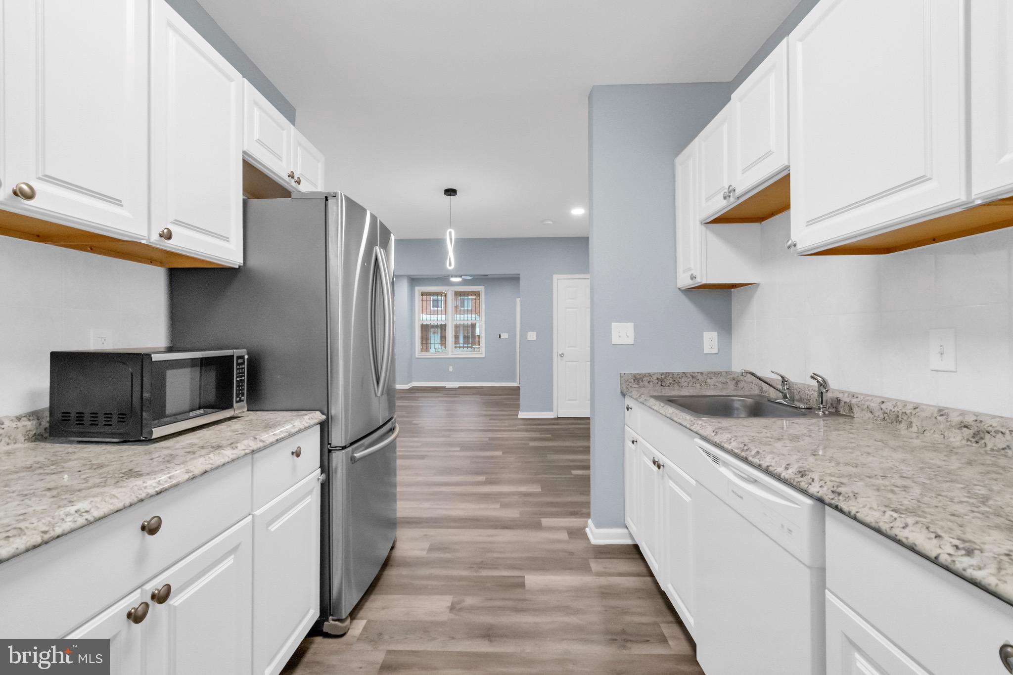 MIDDLE EAST - Residential Lease