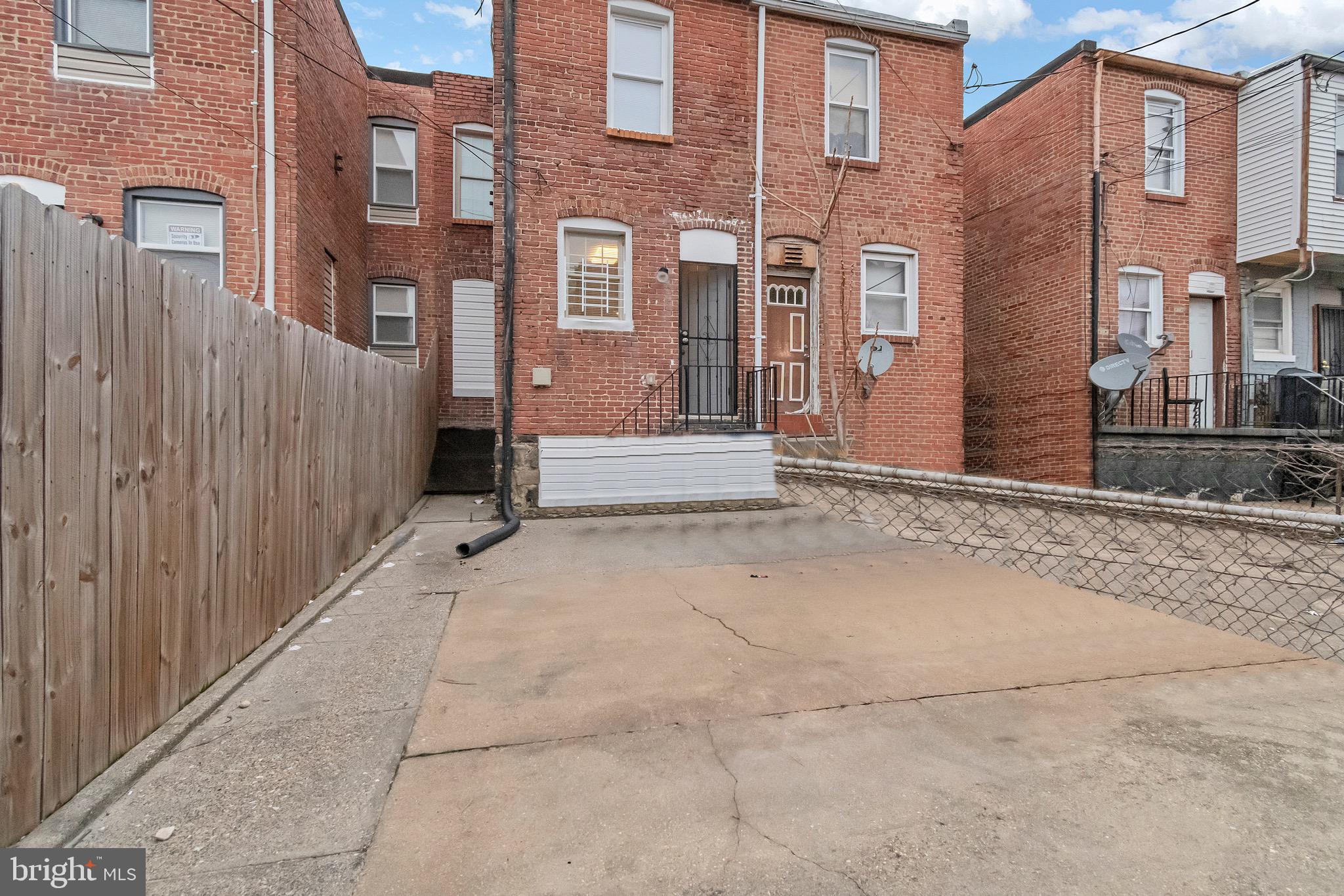 MIDDLE EAST - Residential Lease