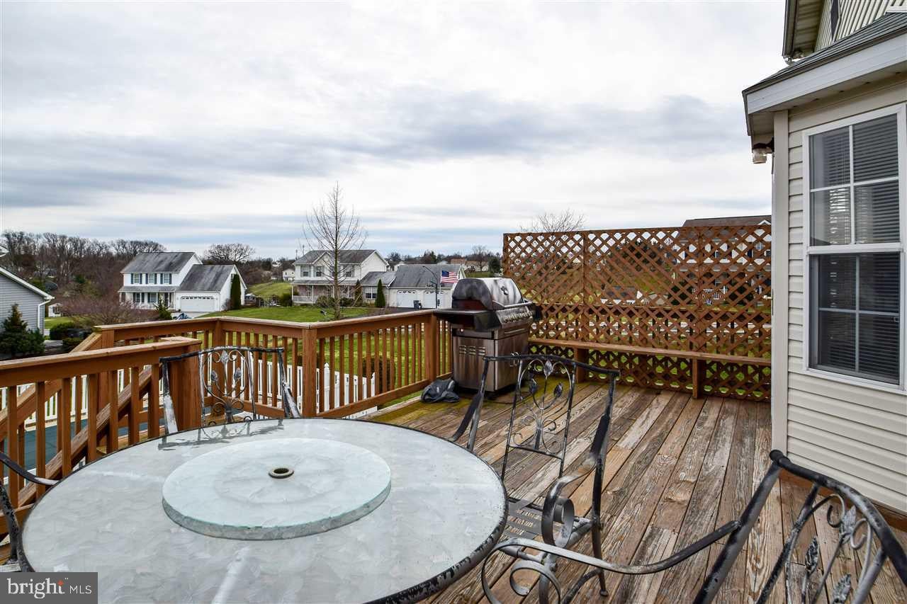 STEWARTSTOWN STATION - Residential
