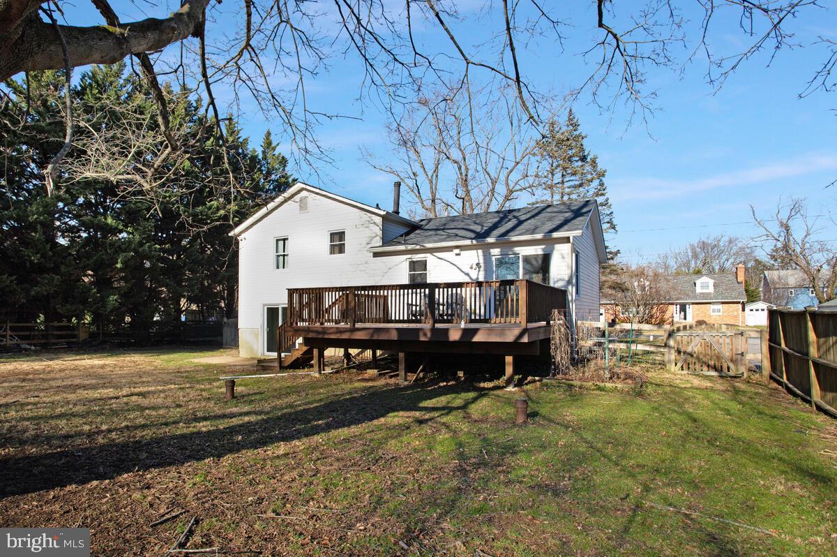 WHITEHALL BEACH - Residential