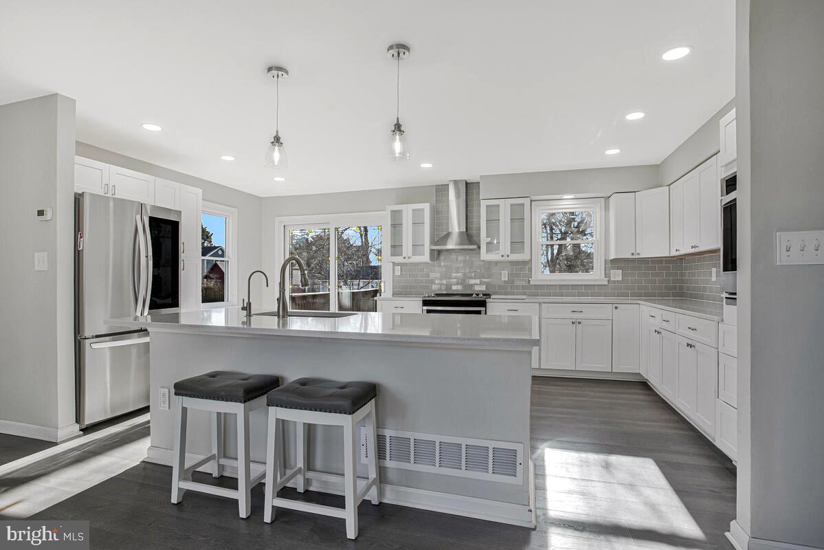 WHITEHALL BEACH - Residential