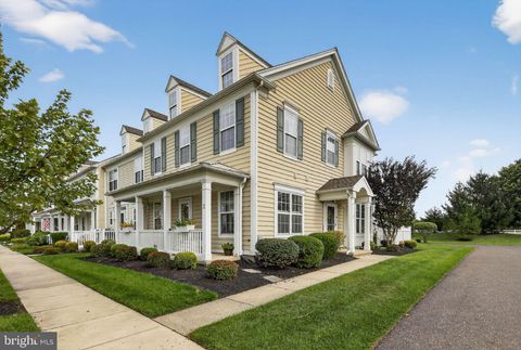 2 BORTON AVENUE VOORHEES NJ 08043
