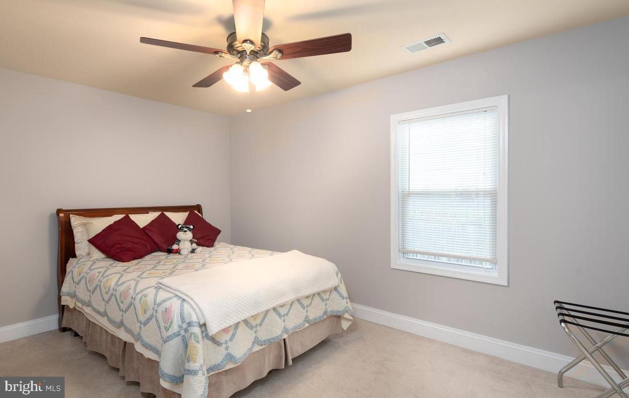 SHIRLEY PARK - Residential