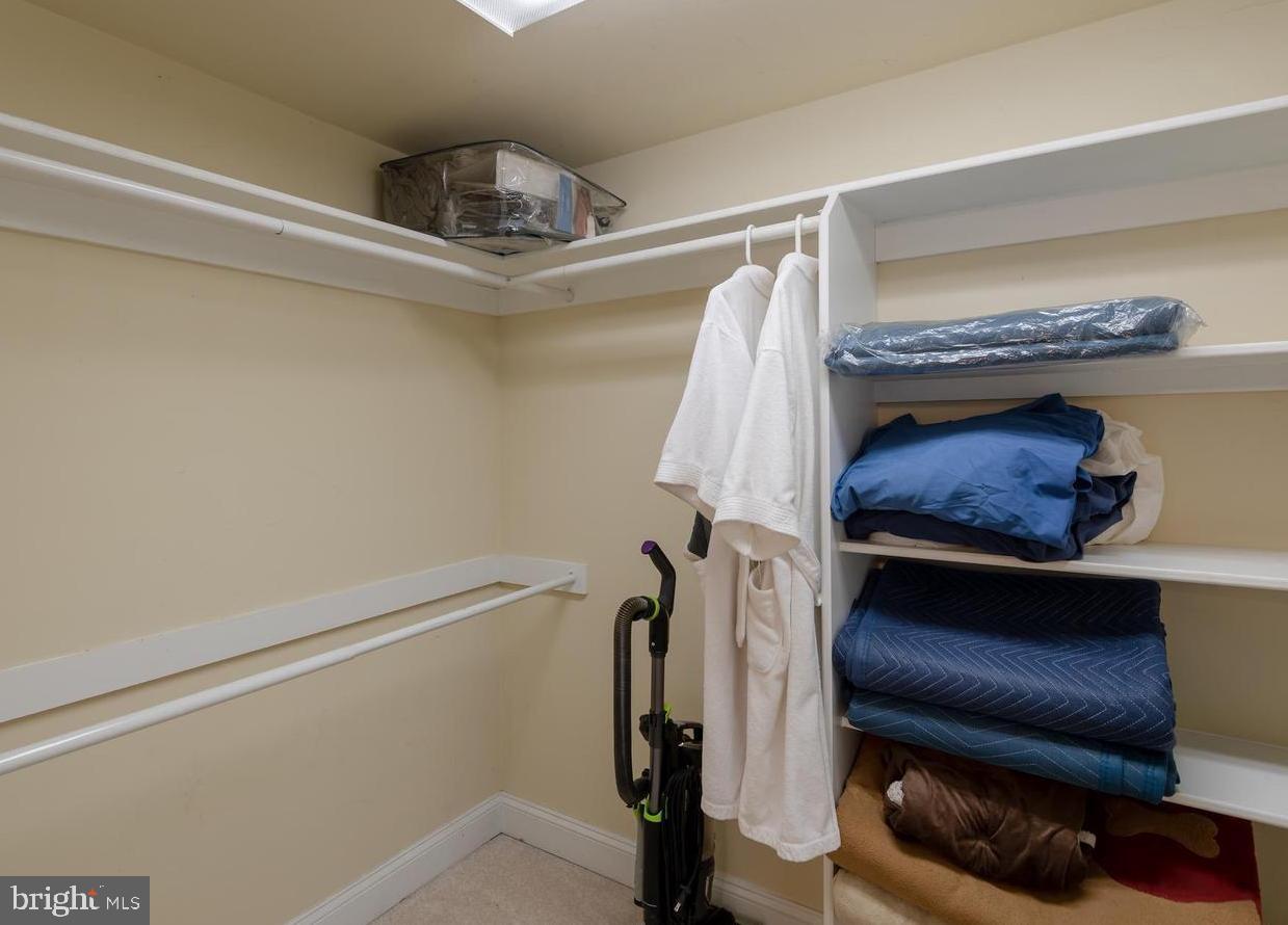 SHIRLEY PARK - Residential