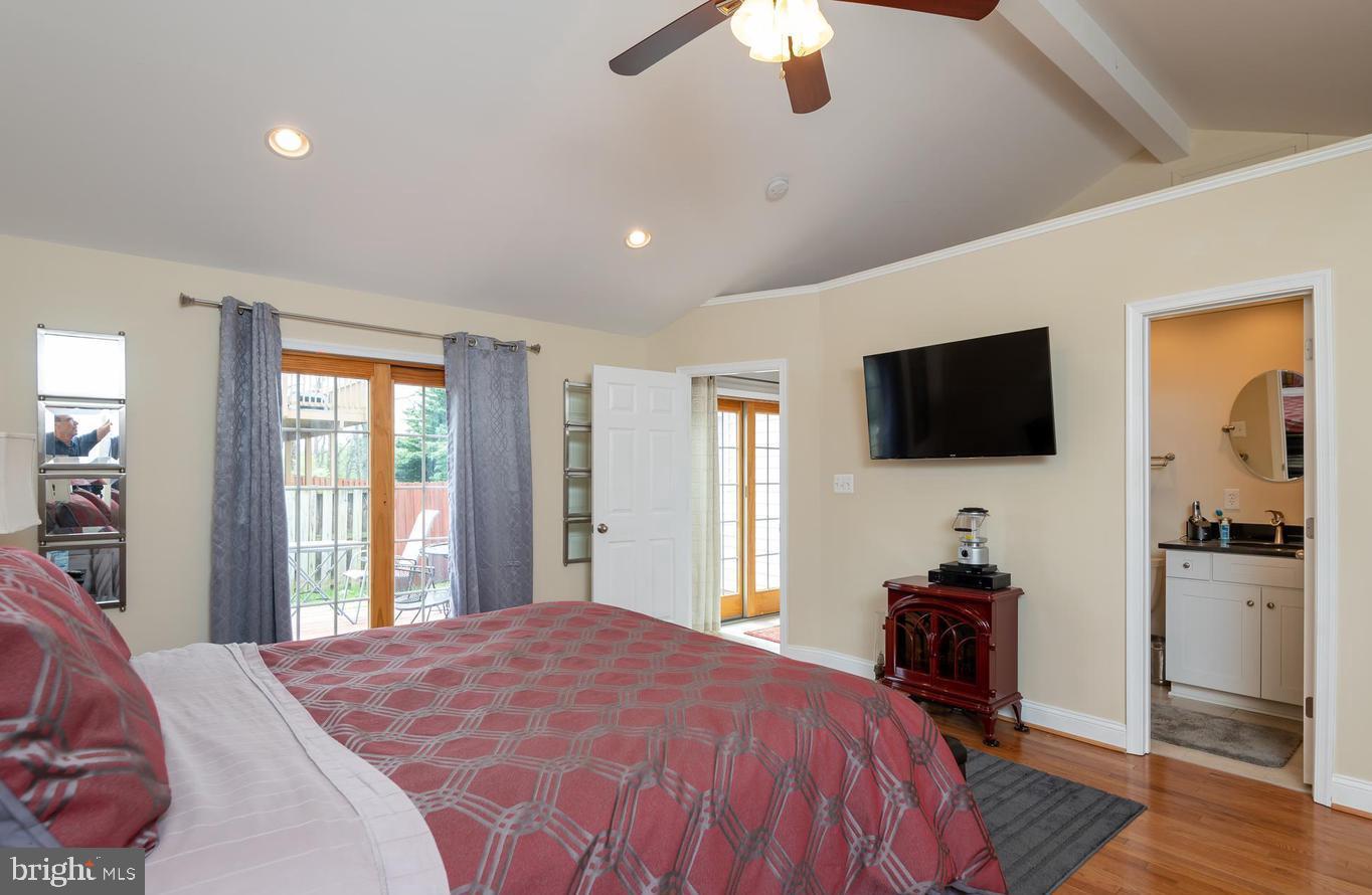 SHIRLEY PARK - Residential