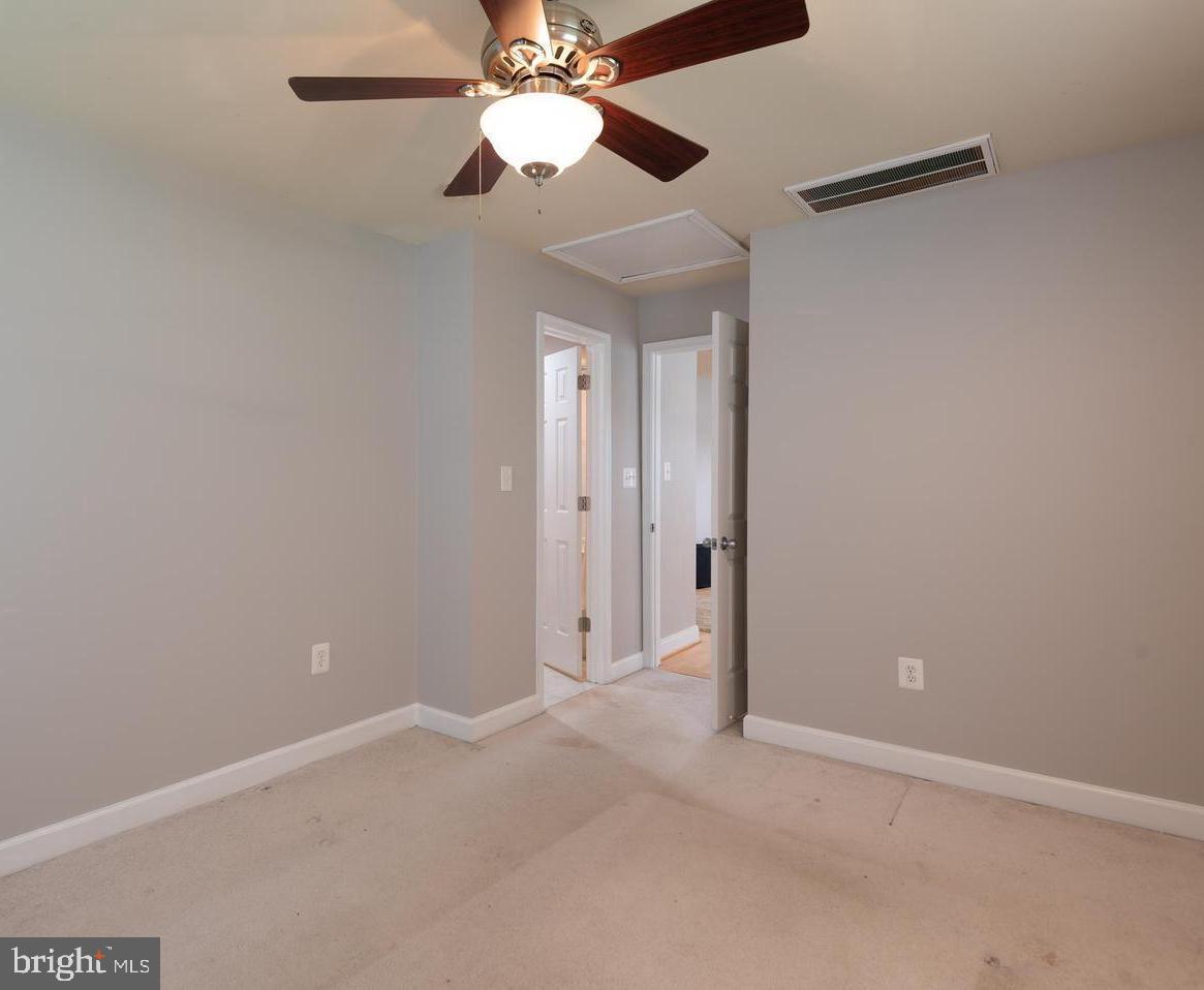 SHIRLEY PARK - Residential