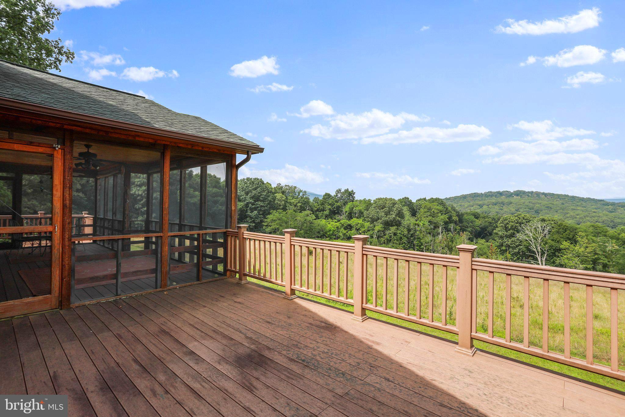 MEADOW HILLS ESTATES - Residential