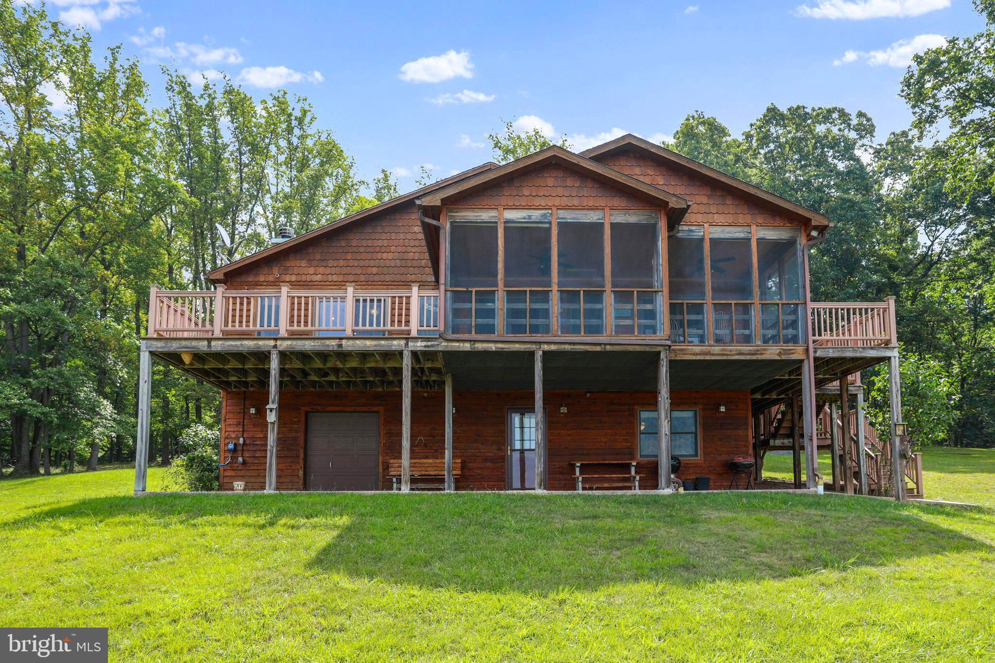 MEADOW HILLS ESTATES - Residential