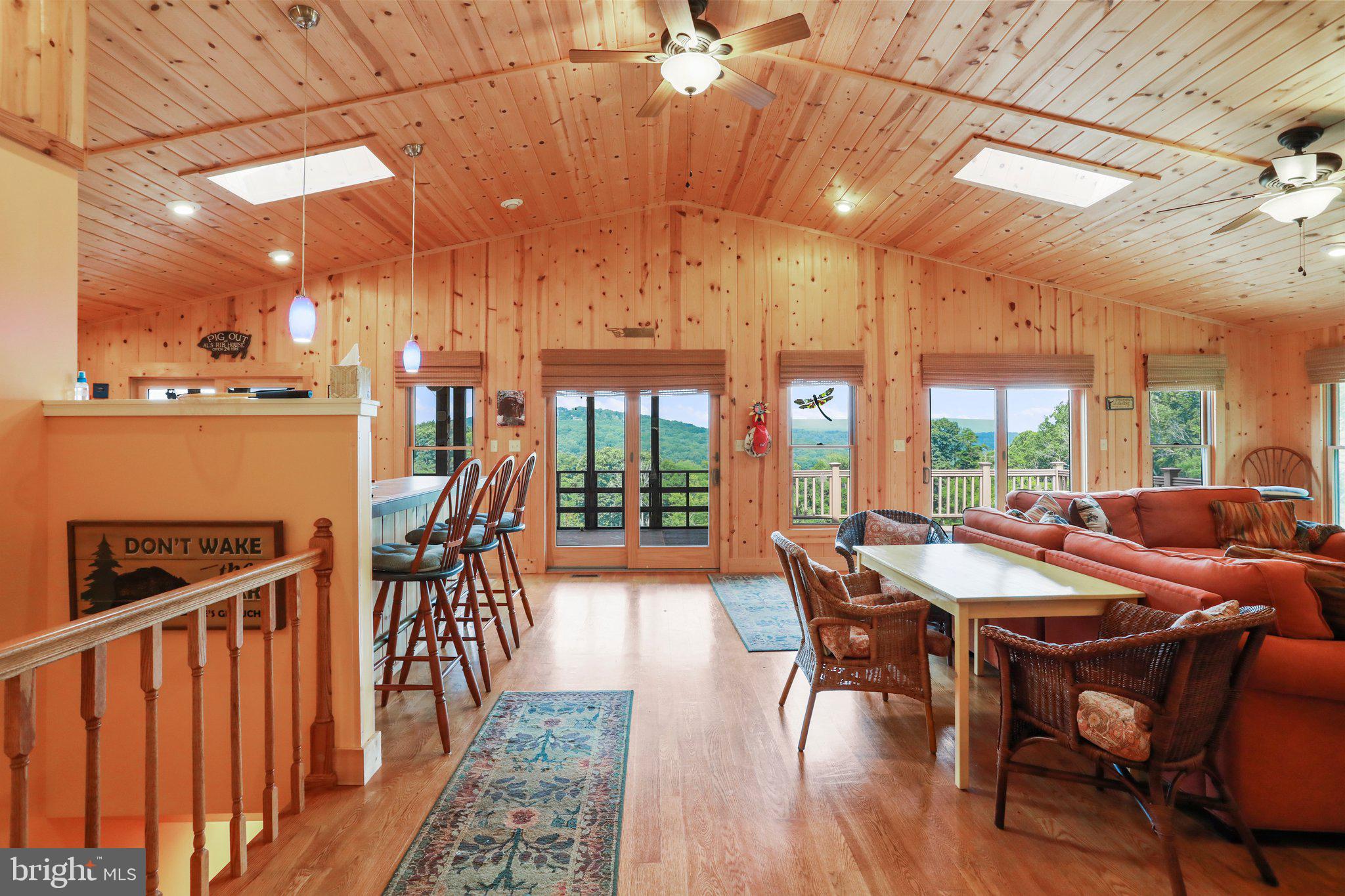 MEADOW HILLS ESTATES - Residential