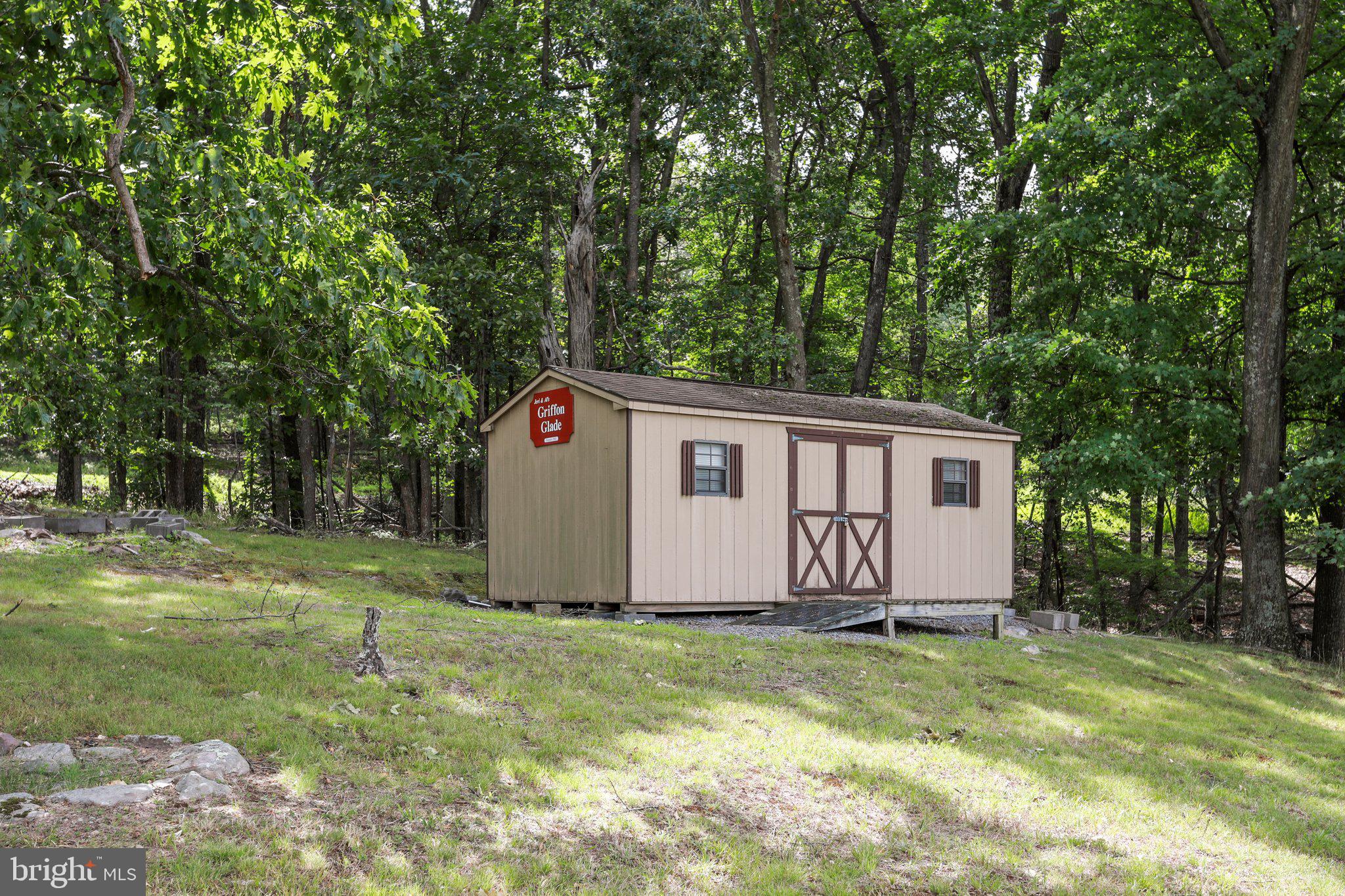 MEADOW HILLS ESTATES - Residential