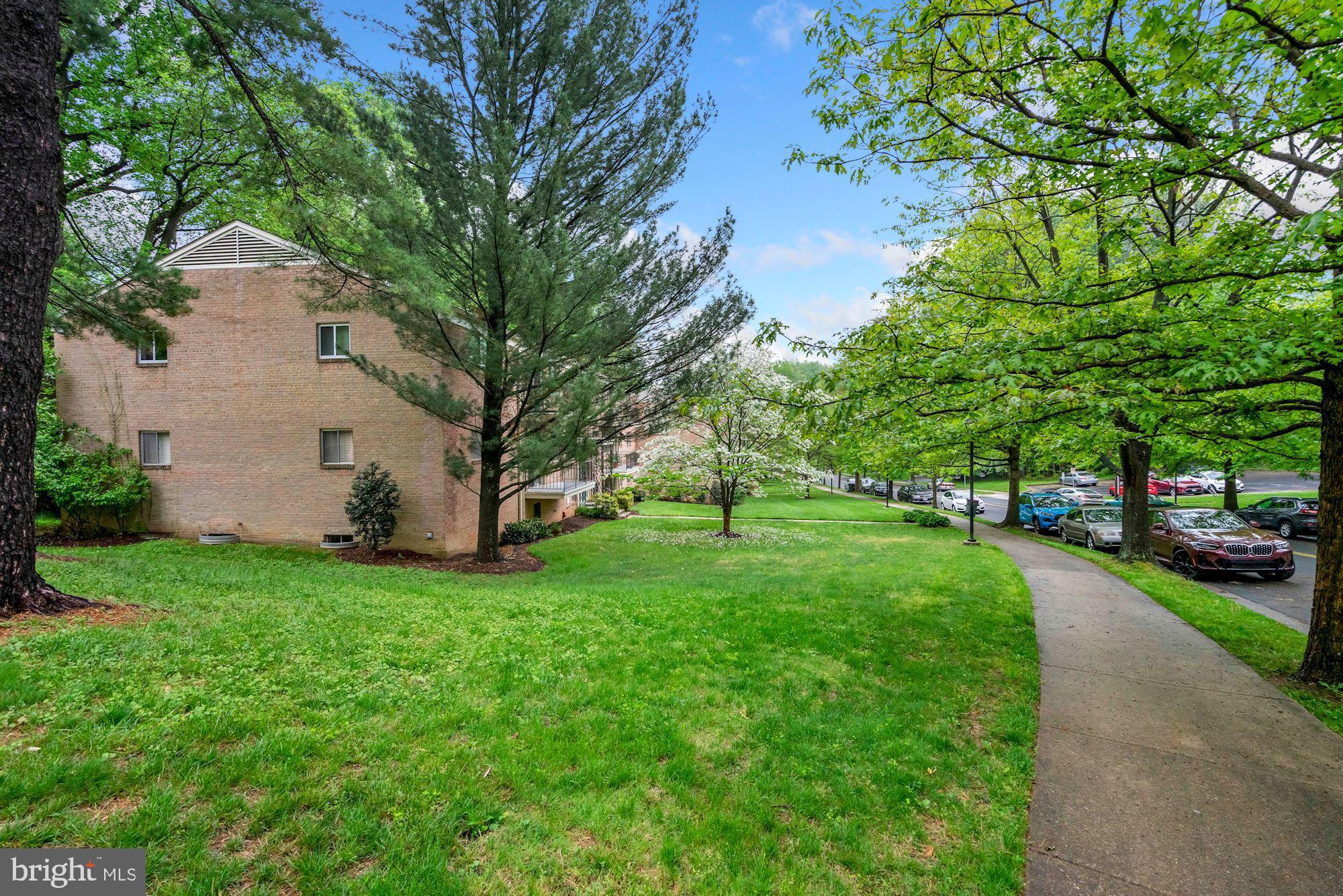 PARKSIDE CONDOMINIUMS - Residential