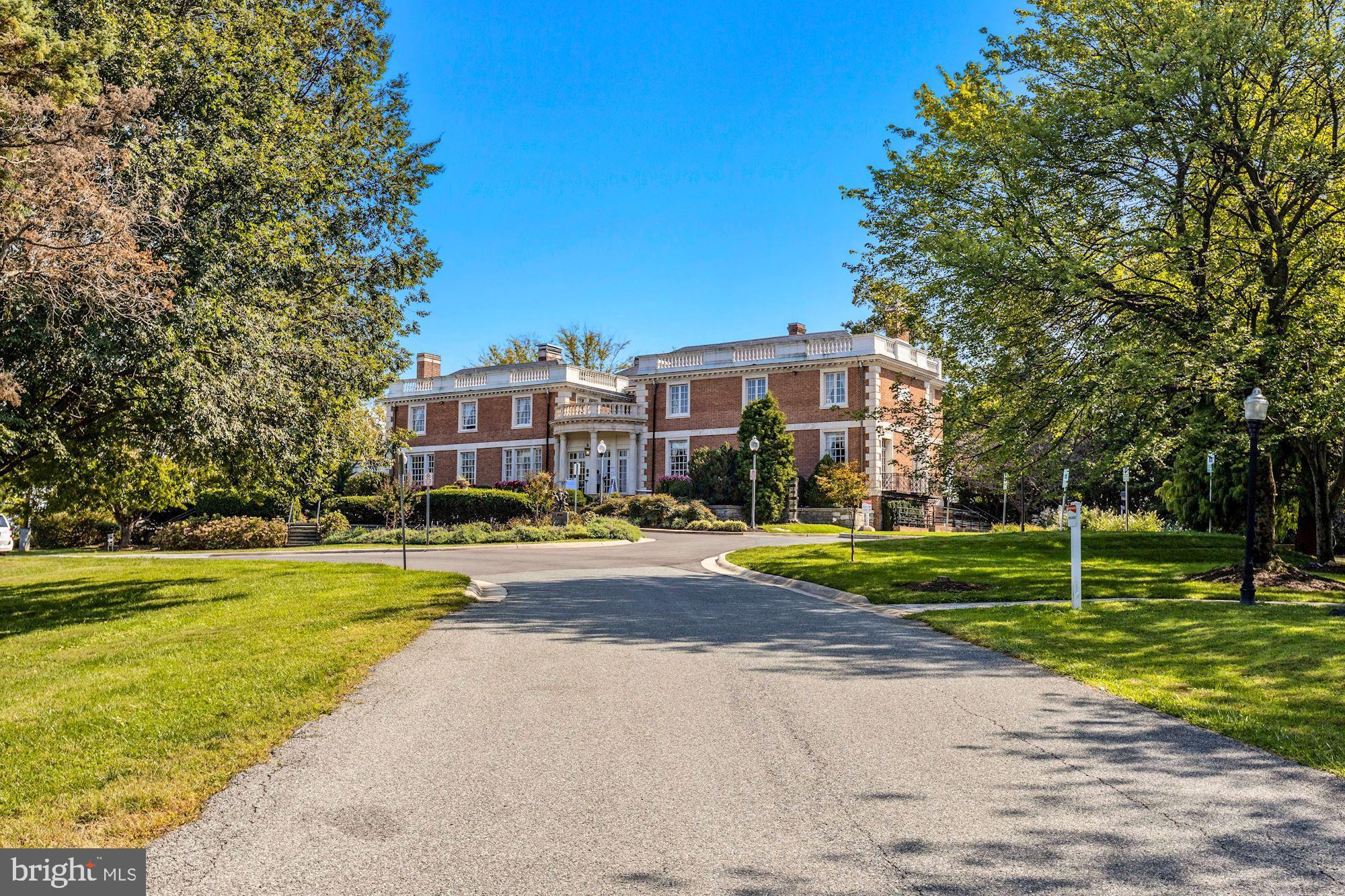 PARKSIDE CONDOMINIUMS - Residential