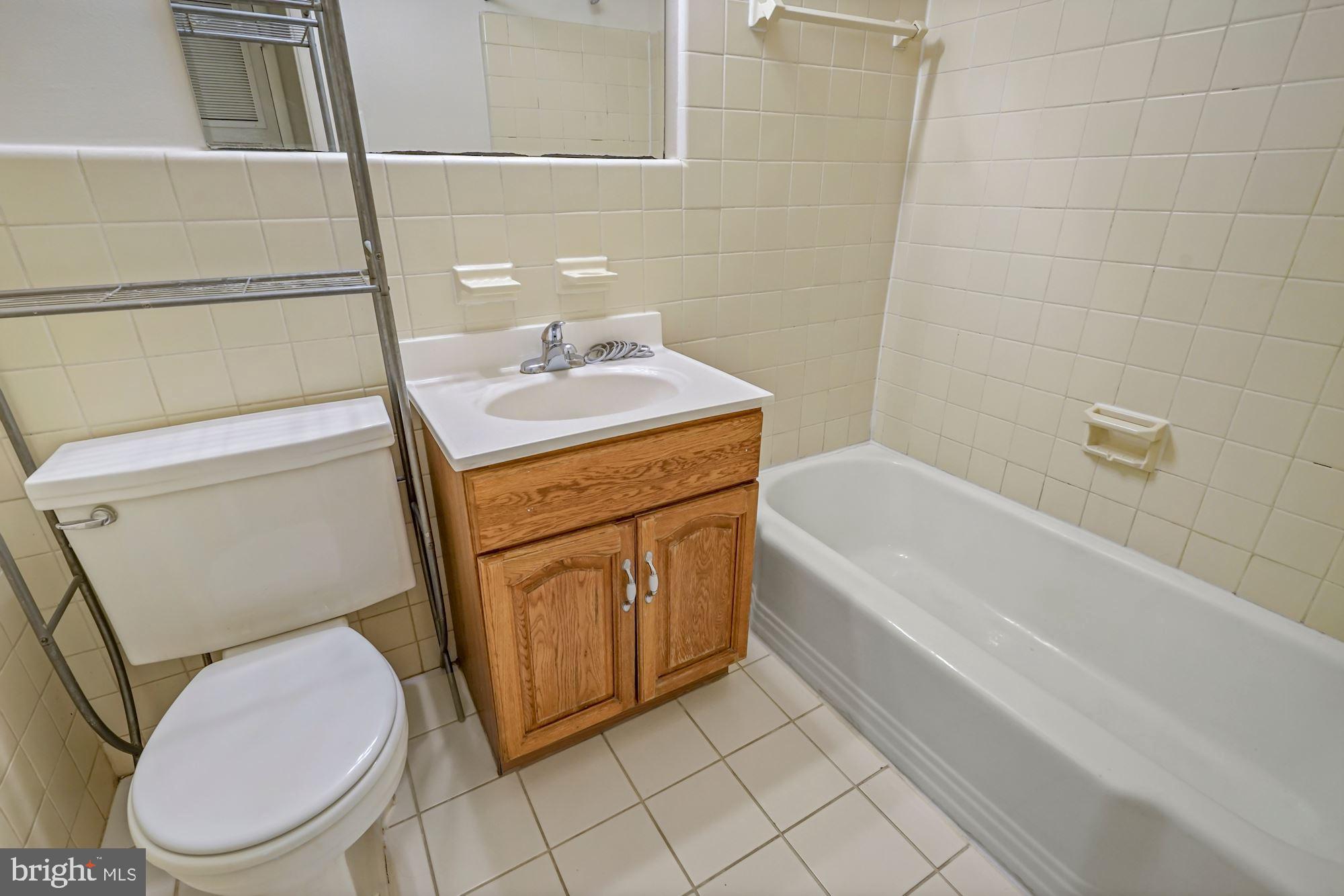 PARKSIDE CONDOMINIUMS - Residential