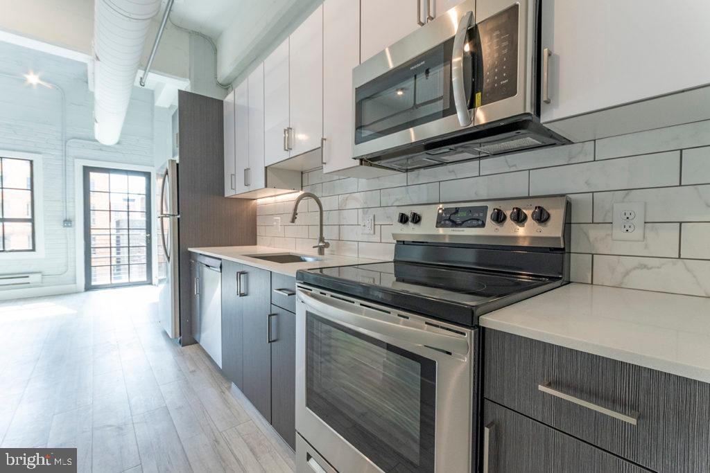 WASHINGTON SQ WEST - Residential Lease