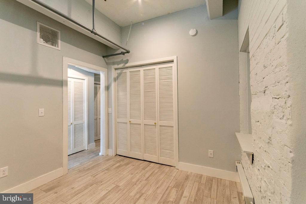 WASHINGTON SQ WEST - Residential Lease