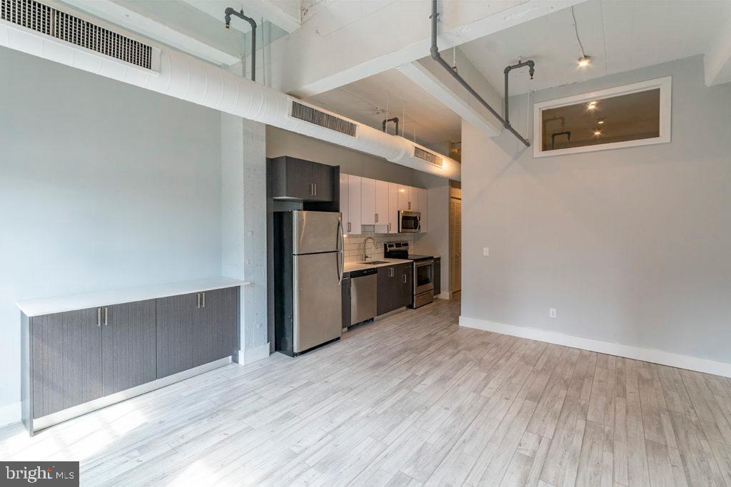 WASHINGTON SQ WEST - Residential Lease