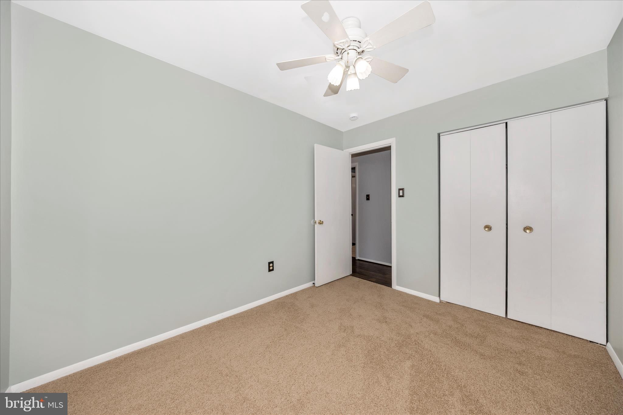 WHISPERING HILLS - Residential