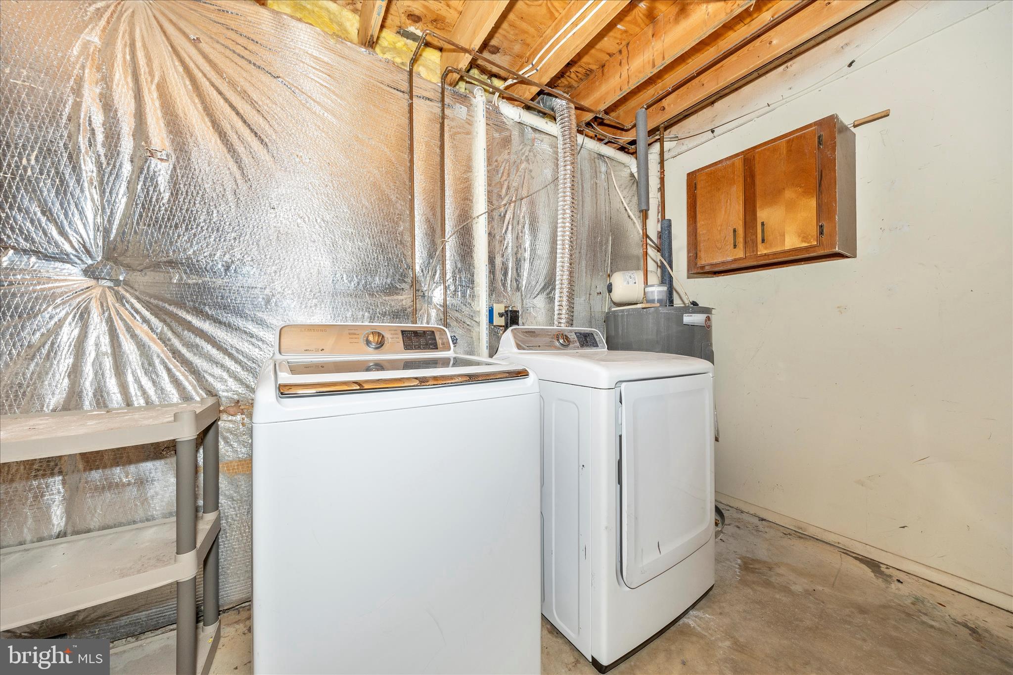 WHISPERING HILLS - Residential