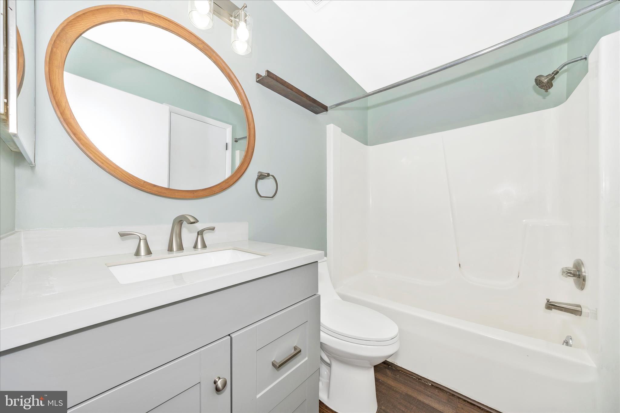 WHISPERING HILLS - Residential