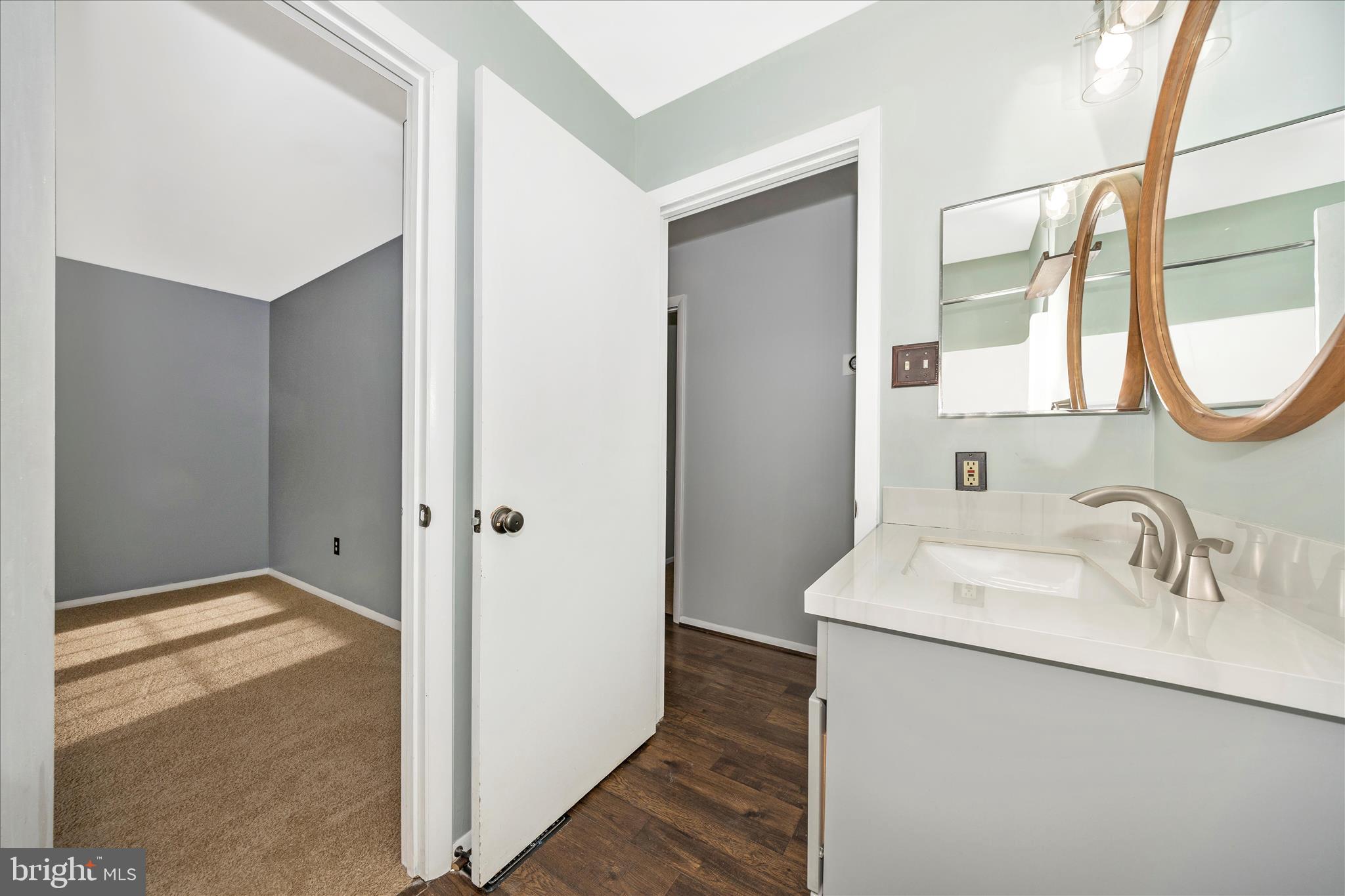 WHISPERING HILLS - Residential