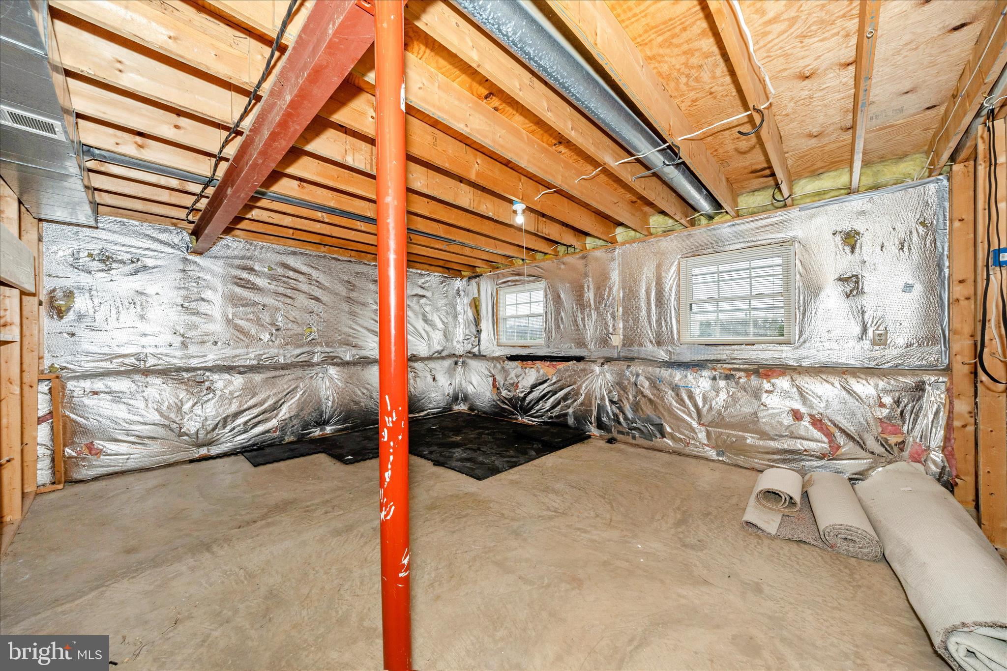 WHISPERING HILLS - Residential