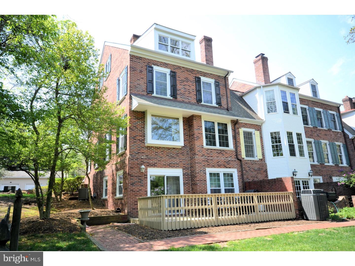 HERITAGE HILLS - Residential