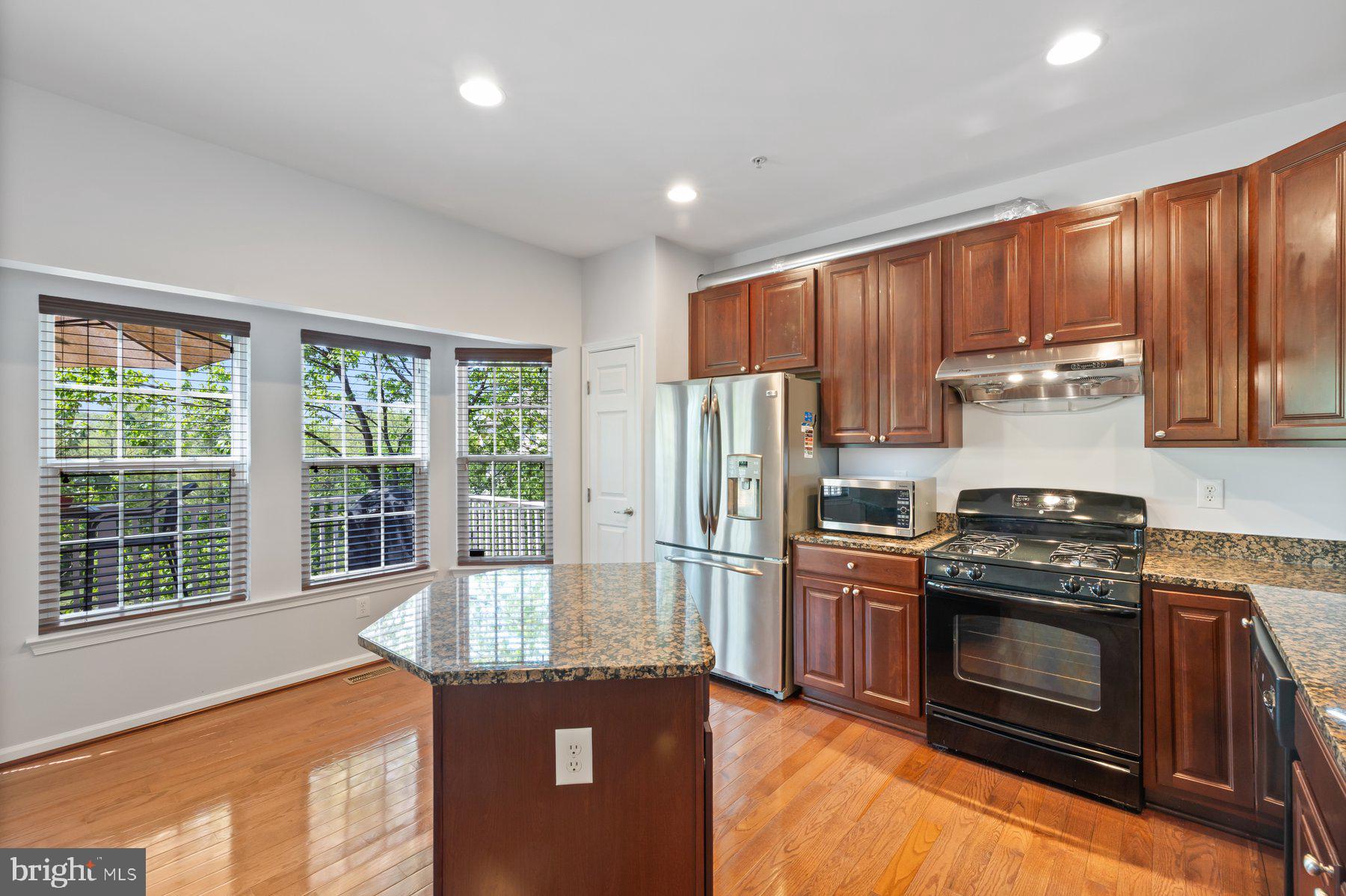 DORSEY CROSSING - Residential