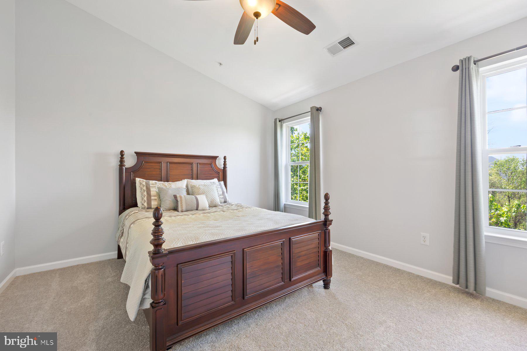 DORSEY CROSSING - Residential