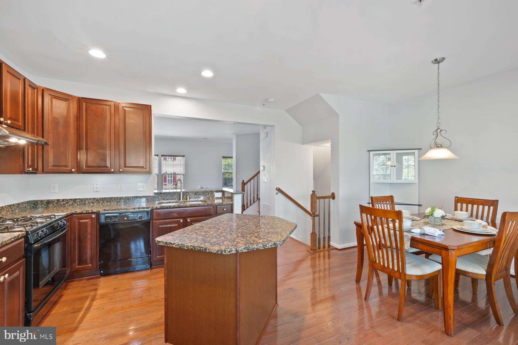 DORSEY CROSSING - Residential