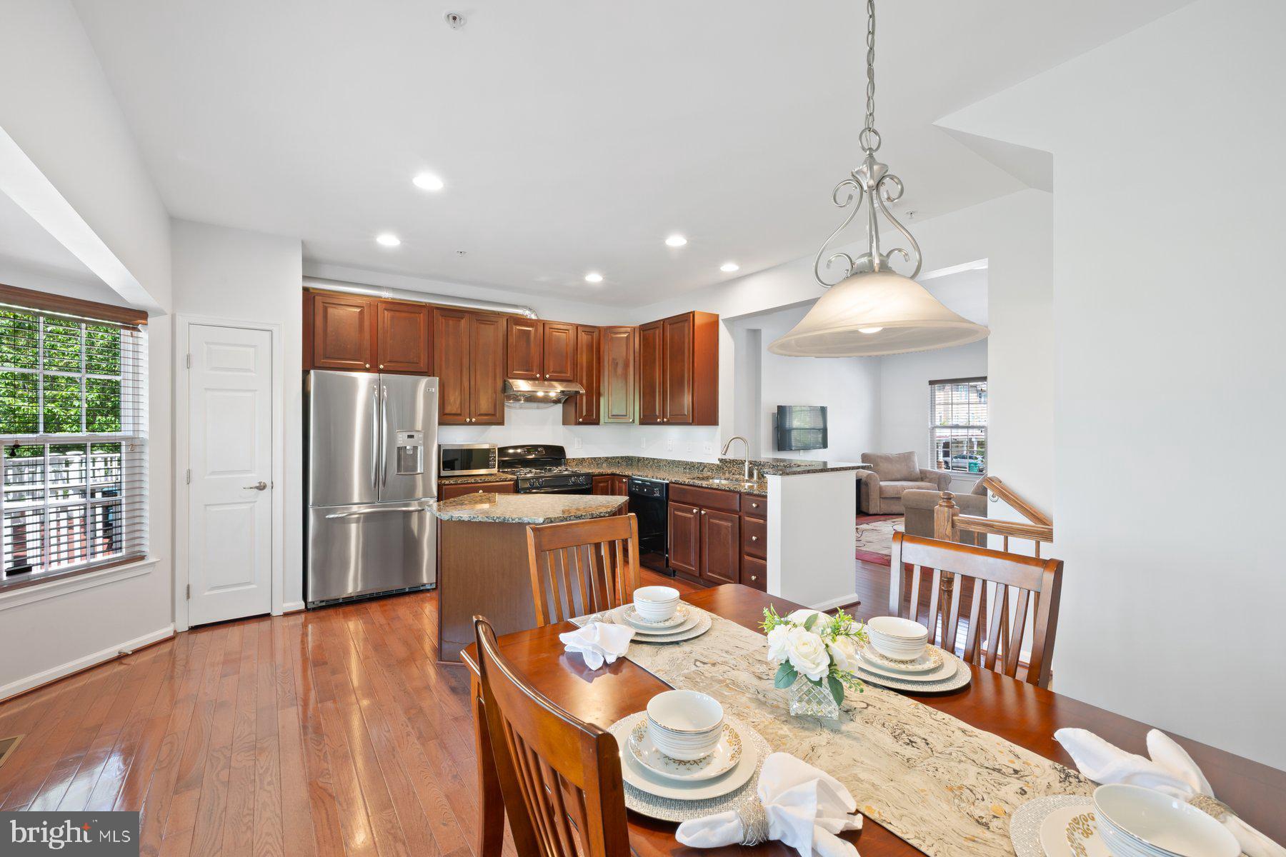 DORSEY CROSSING - Residential