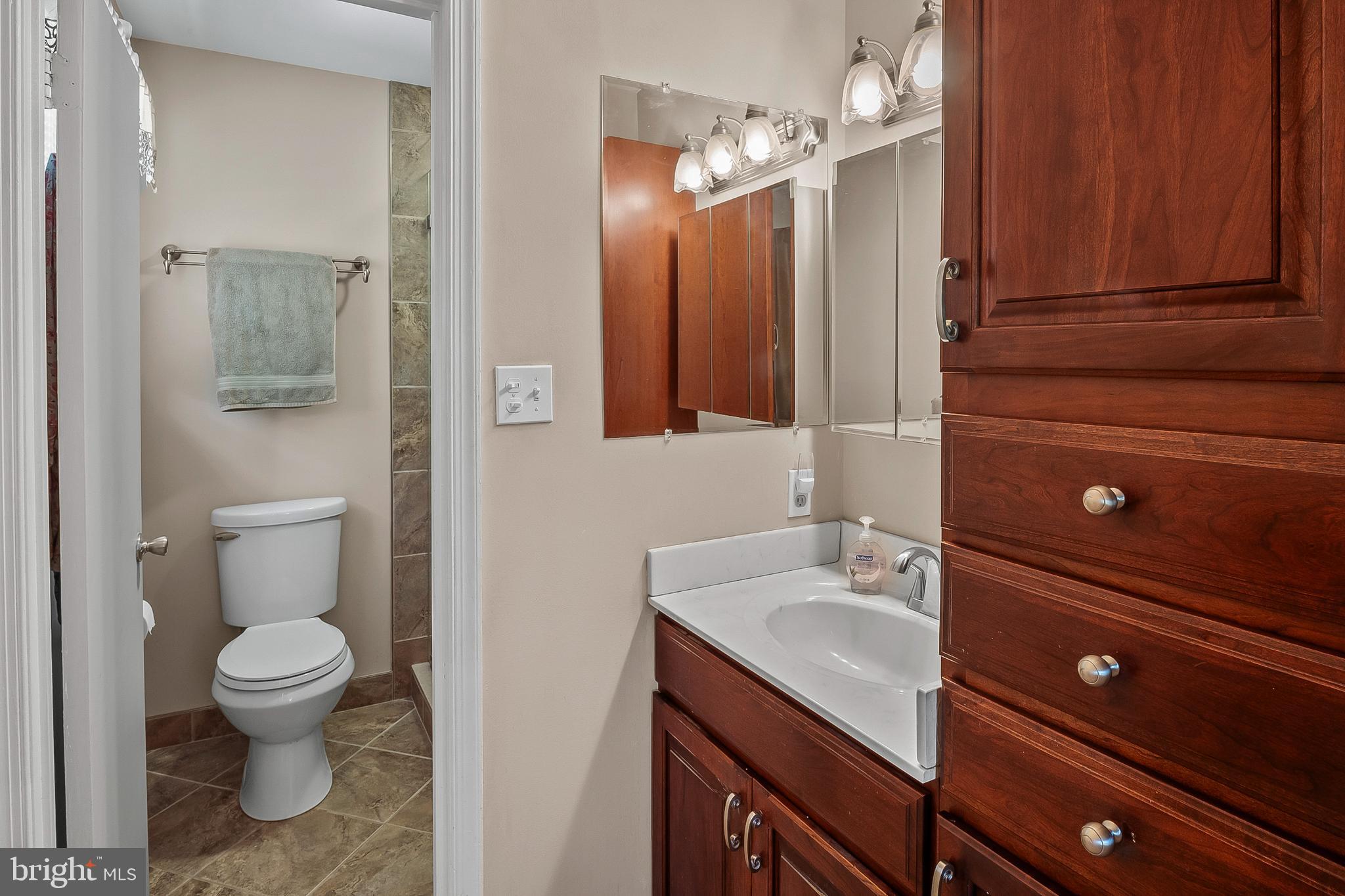 FONT HILL - Residential