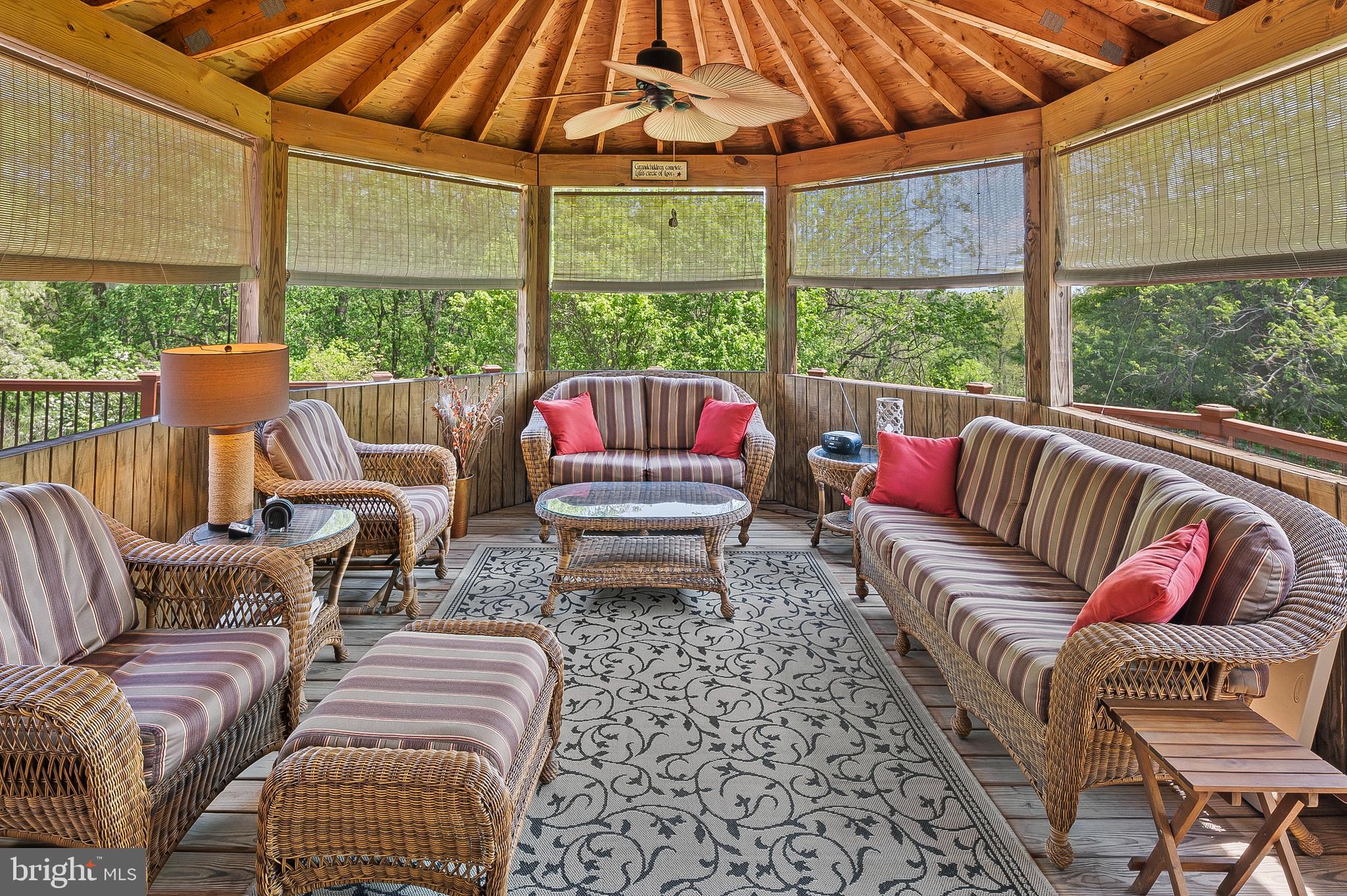 FONT HILL - Residential