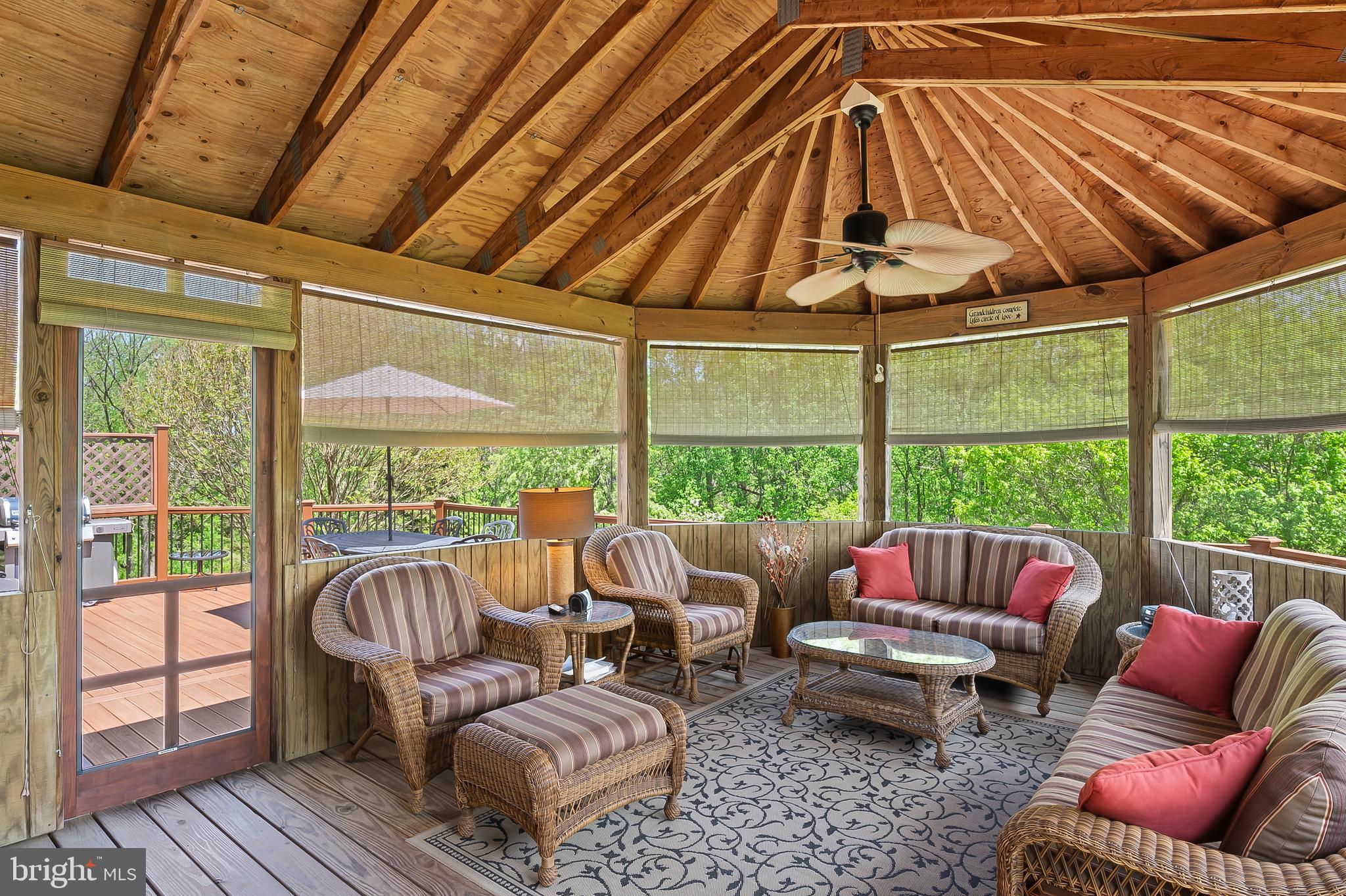 FONT HILL - Residential