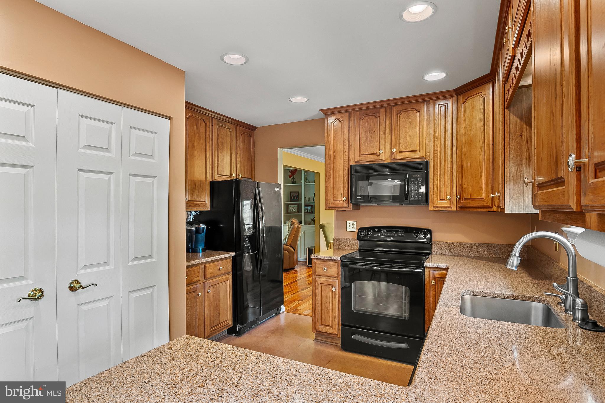 FONT HILL - Residential