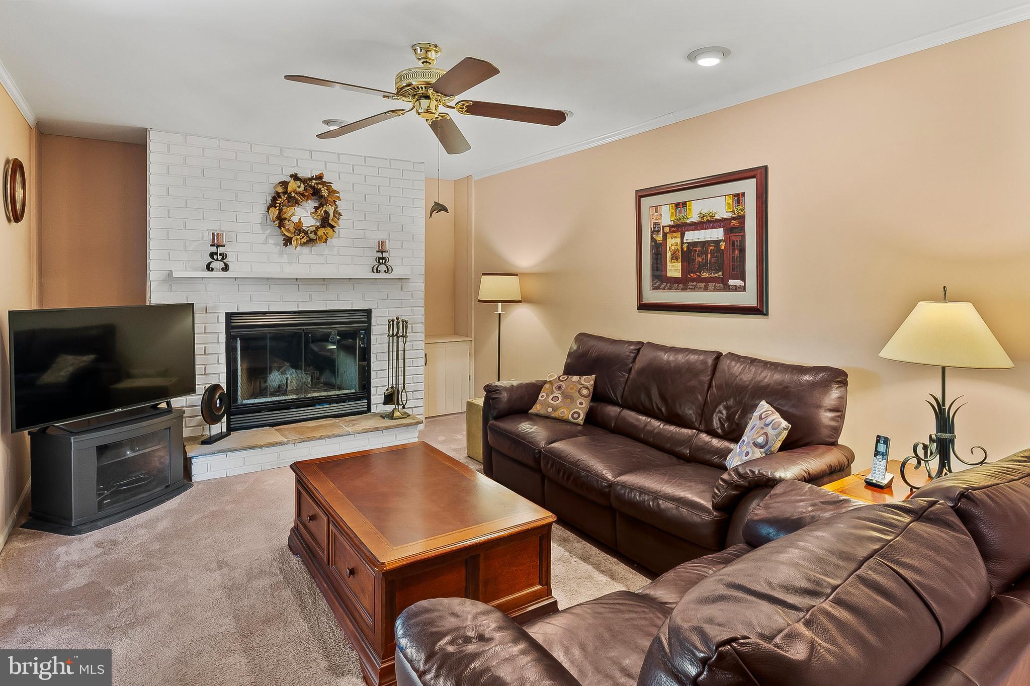 FONT HILL - Residential