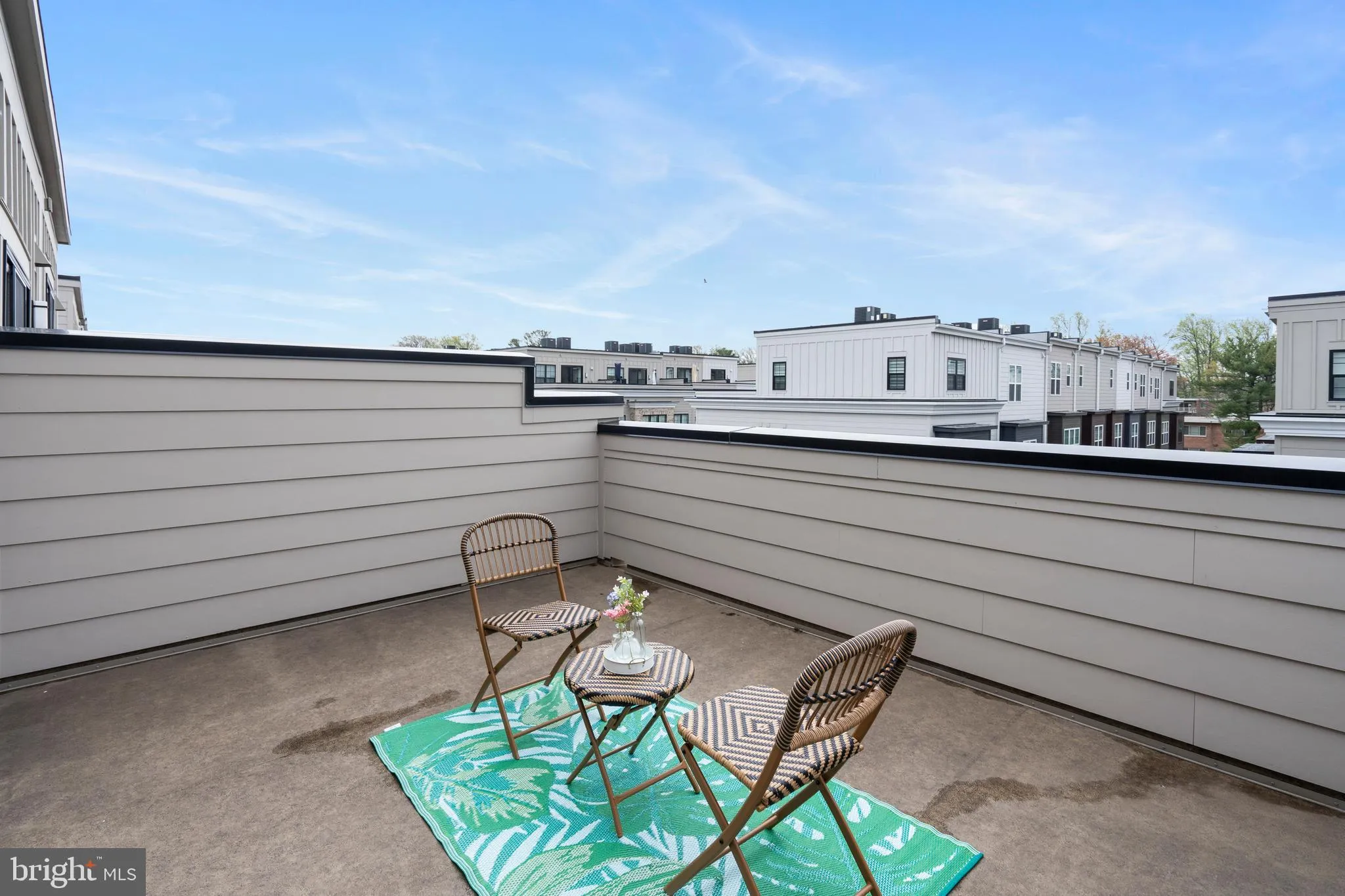 Falls Church, Virginia 22042, United States, 3 Bedrooms Bedrooms, ,4 BathroomsBathrooms,Residential,Active,7977