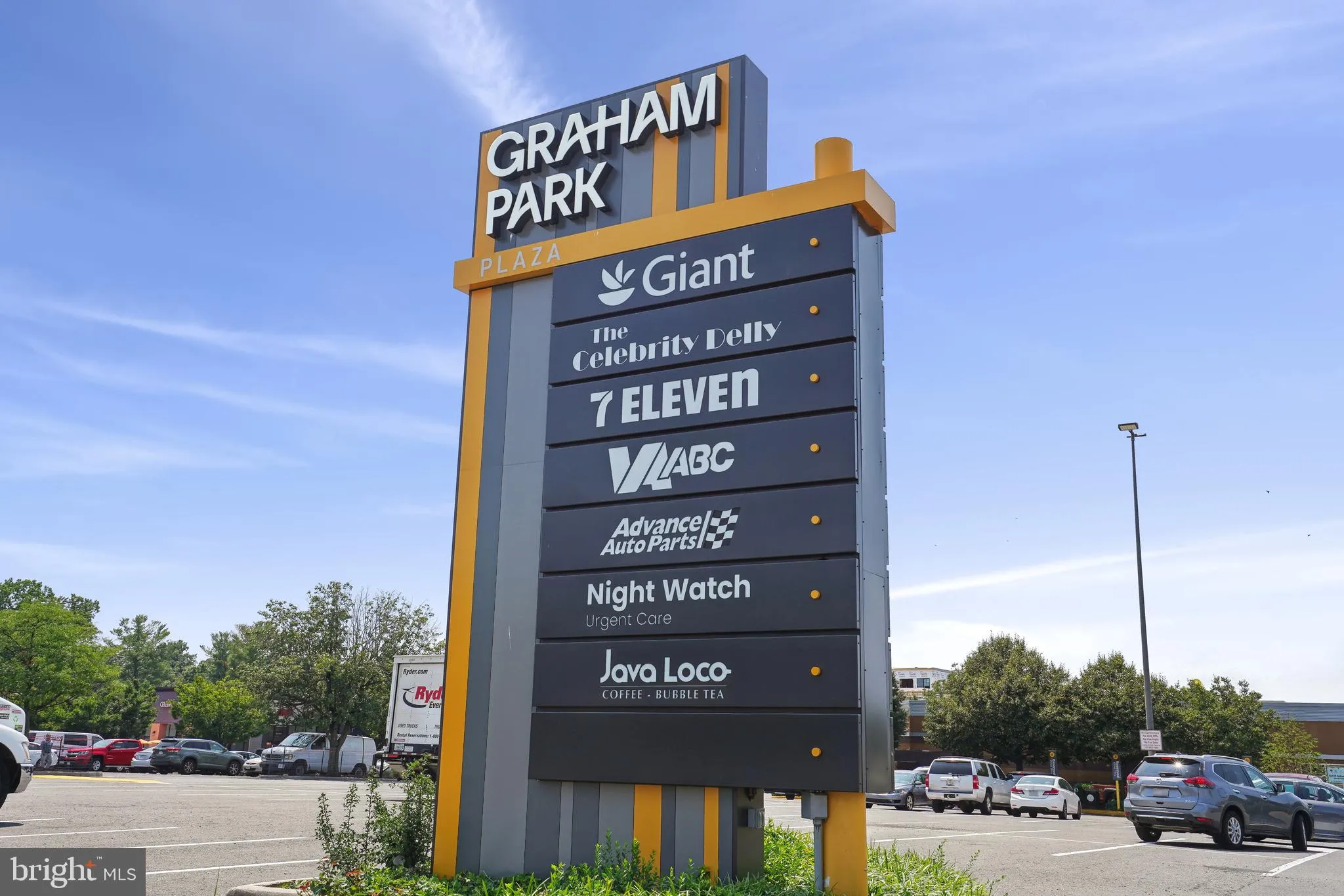 Falls Church, Virginia 22042, United States, 3 Bedrooms Bedrooms, ,4 BathroomsBathrooms,Residential,Active,7977