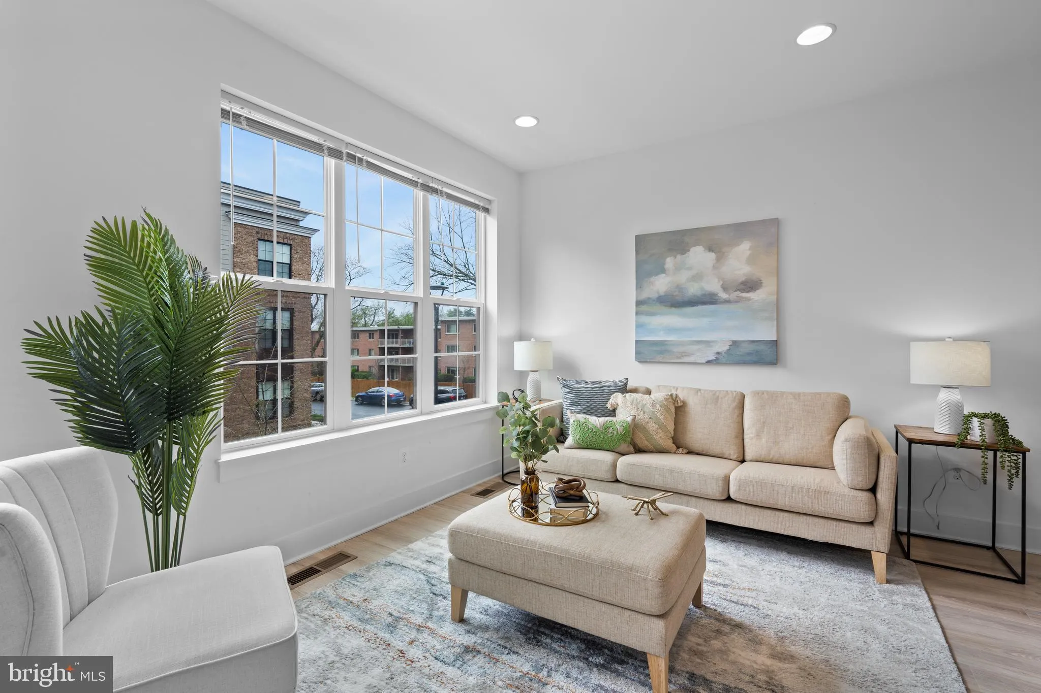 Falls Church, Virginia 22042, United States, 3 Bedrooms Bedrooms, ,4 BathroomsBathrooms,Residential,Active,7977