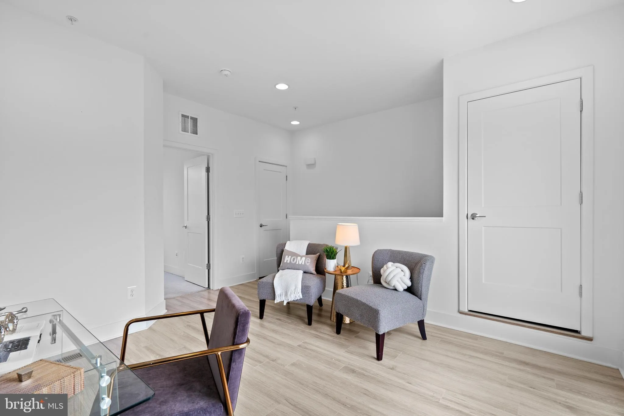 Falls Church, Virginia 22042, United States, 3 Bedrooms Bedrooms, ,4 BathroomsBathrooms,Residential,Active,7977