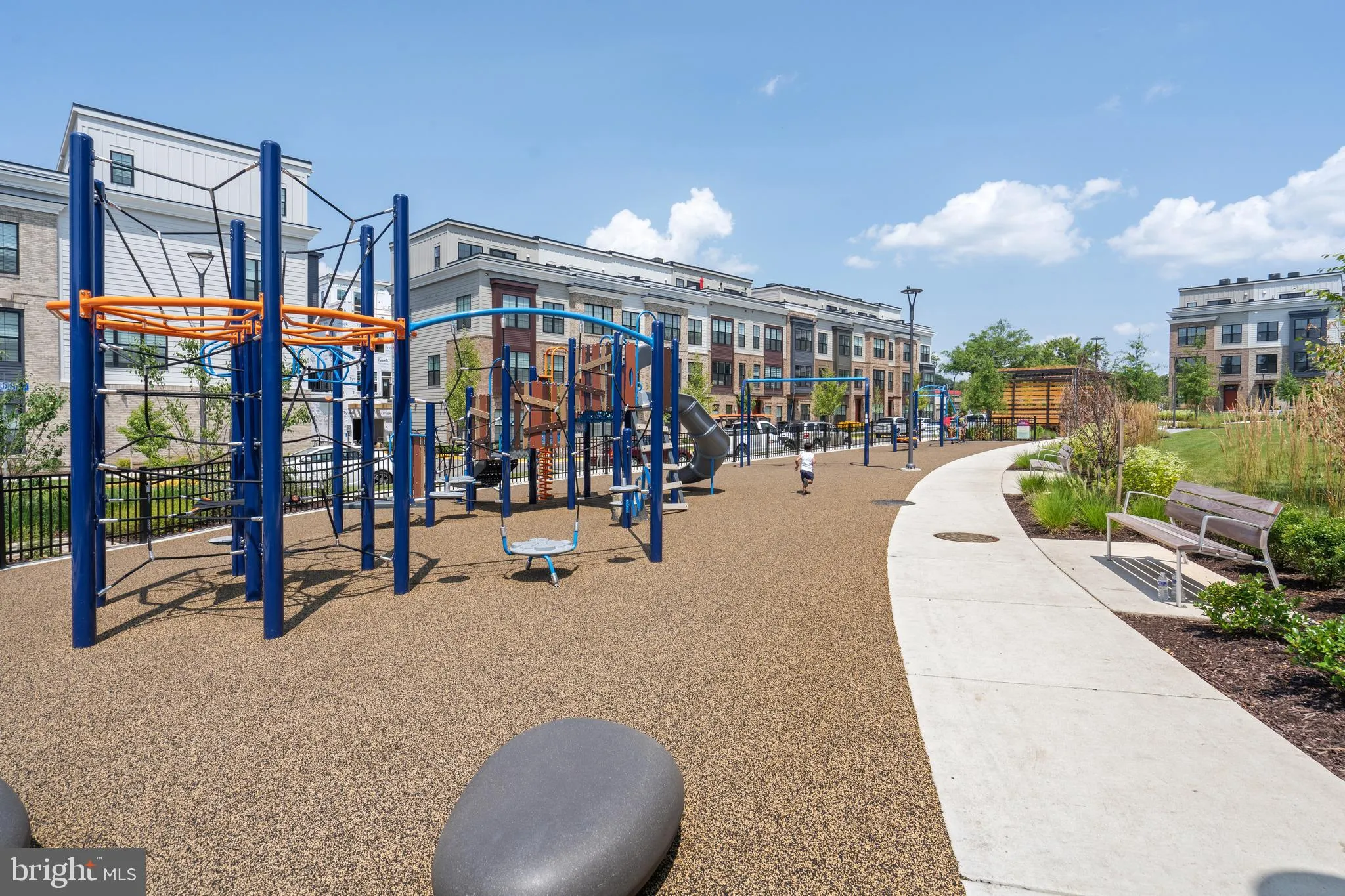 Falls Church, Virginia 22042, United States, 3 Bedrooms Bedrooms, ,4 BathroomsBathrooms,Residential,Active,7977