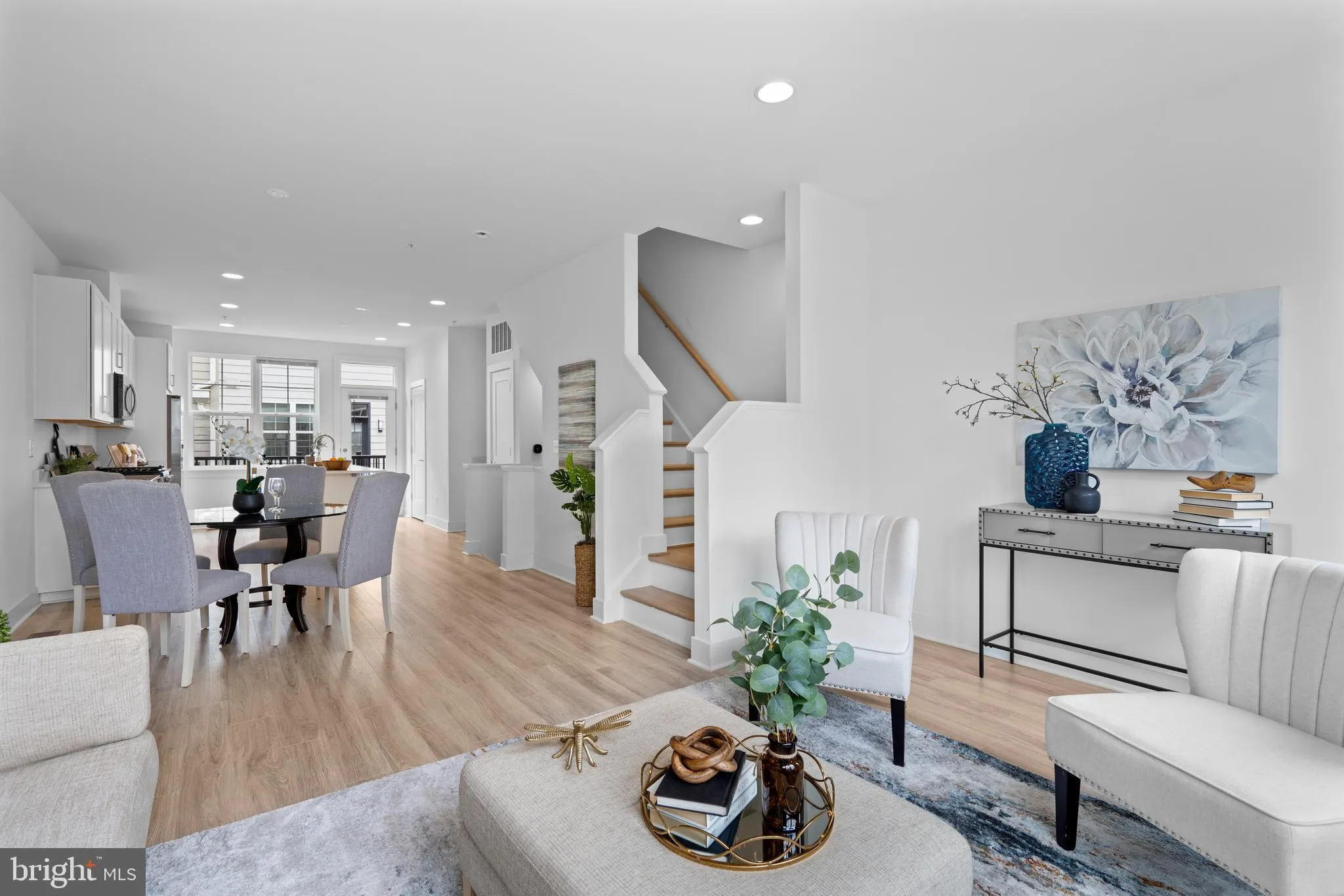 Falls Church, Virginia 22042, United States, 3 Bedrooms Bedrooms, ,4 BathroomsBathrooms,Residential,Active,7977