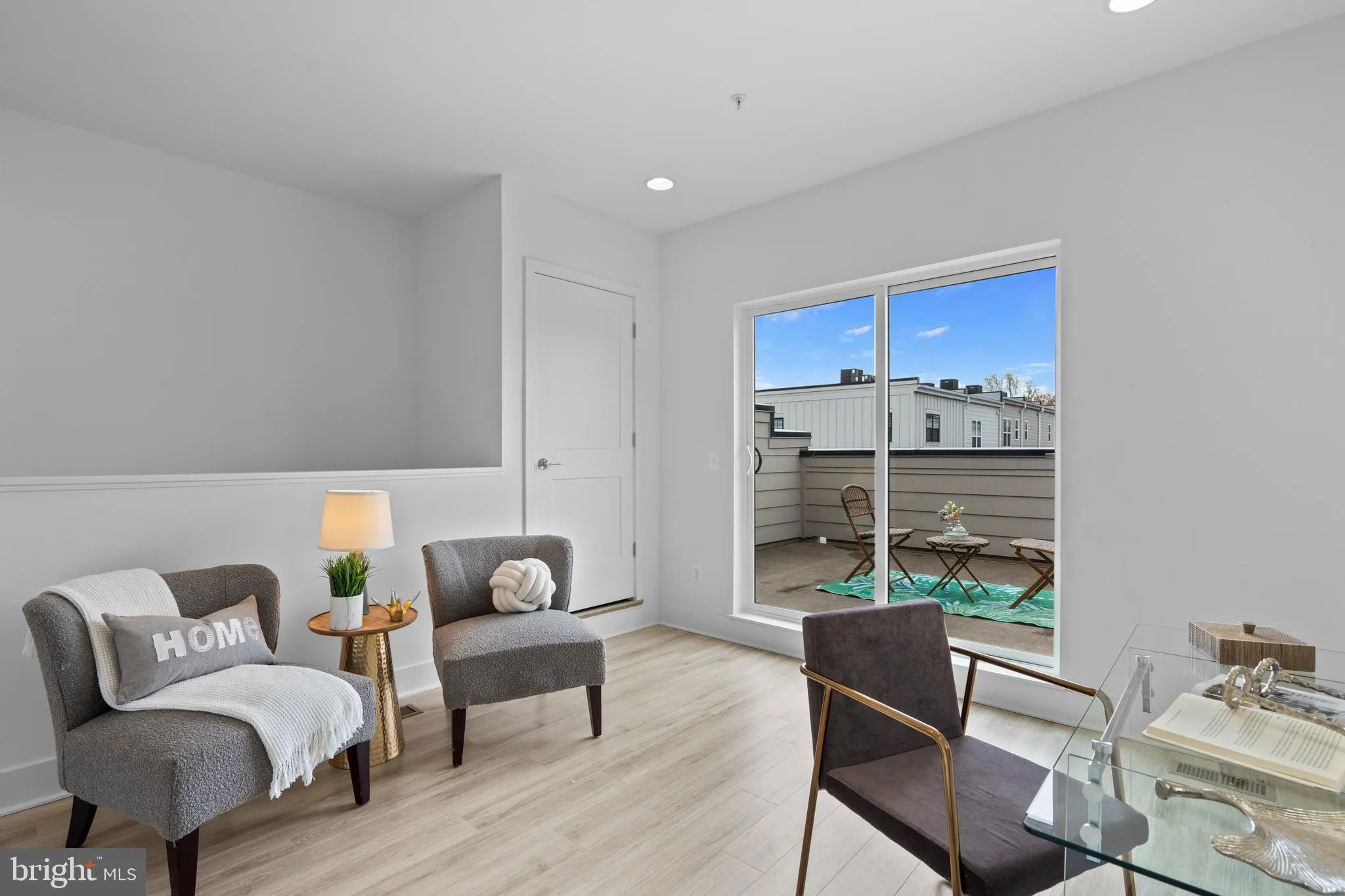 Falls Church, Virginia 22042, United States, 3 Bedrooms Bedrooms, ,4 BathroomsBathrooms,Residential,Active,7977