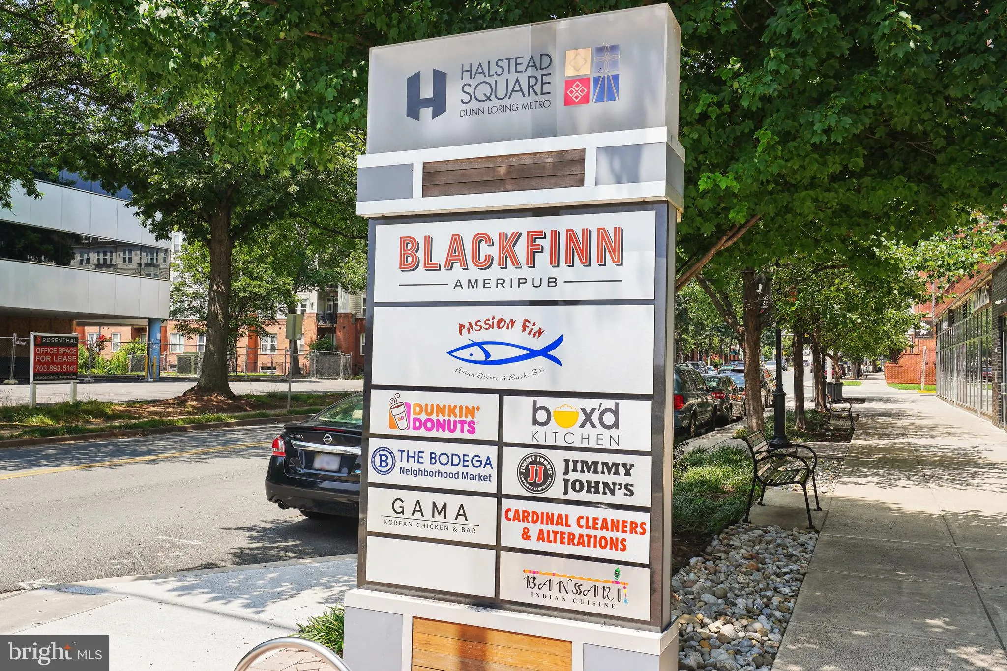 Falls Church, Virginia 22042, United States, 3 Bedrooms Bedrooms, ,4 BathroomsBathrooms,Residential,Active,7977