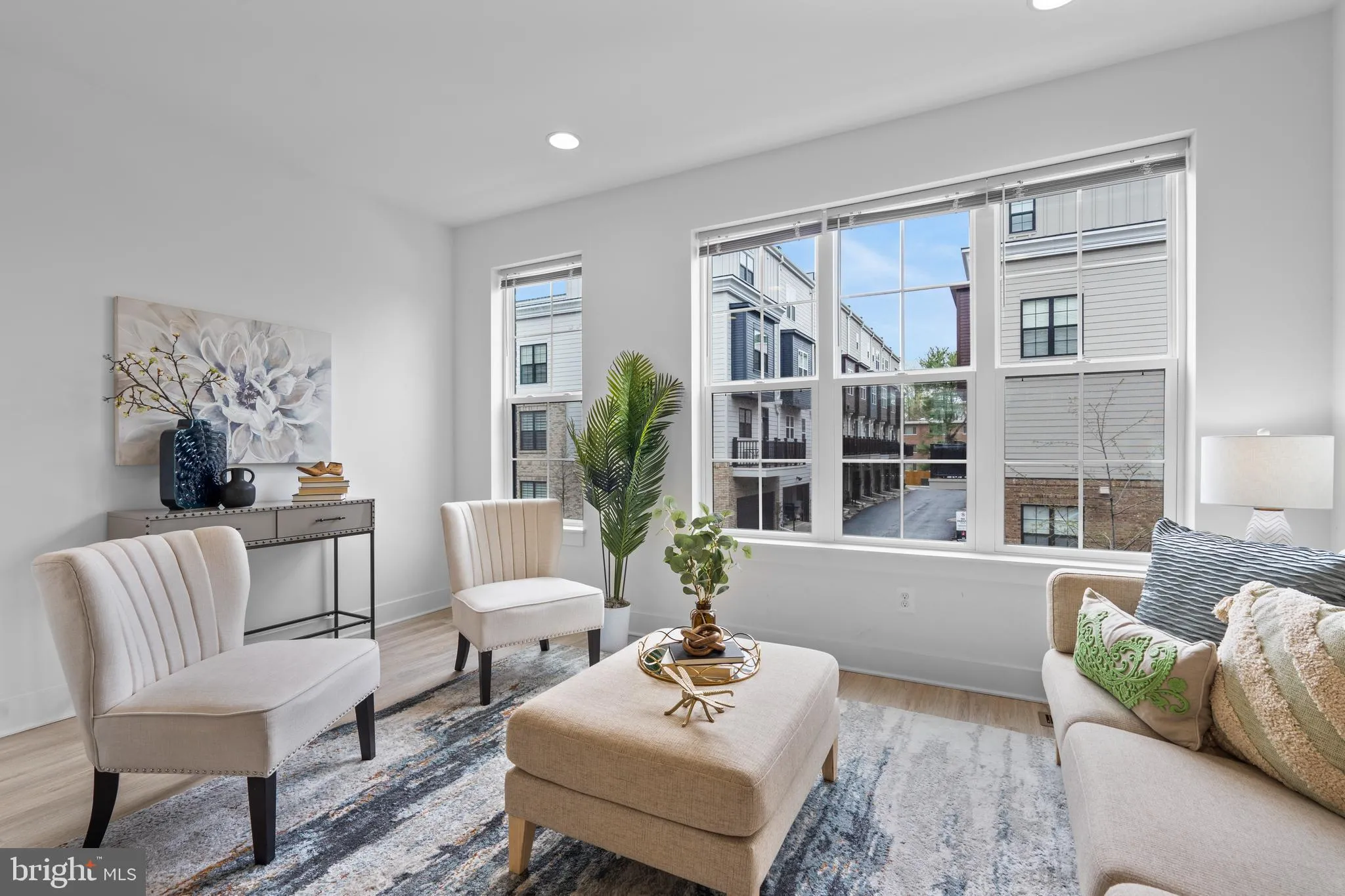 Falls Church, Virginia 22042, United States, 3 Bedrooms Bedrooms, ,4 BathroomsBathrooms,Residential,Active,7977