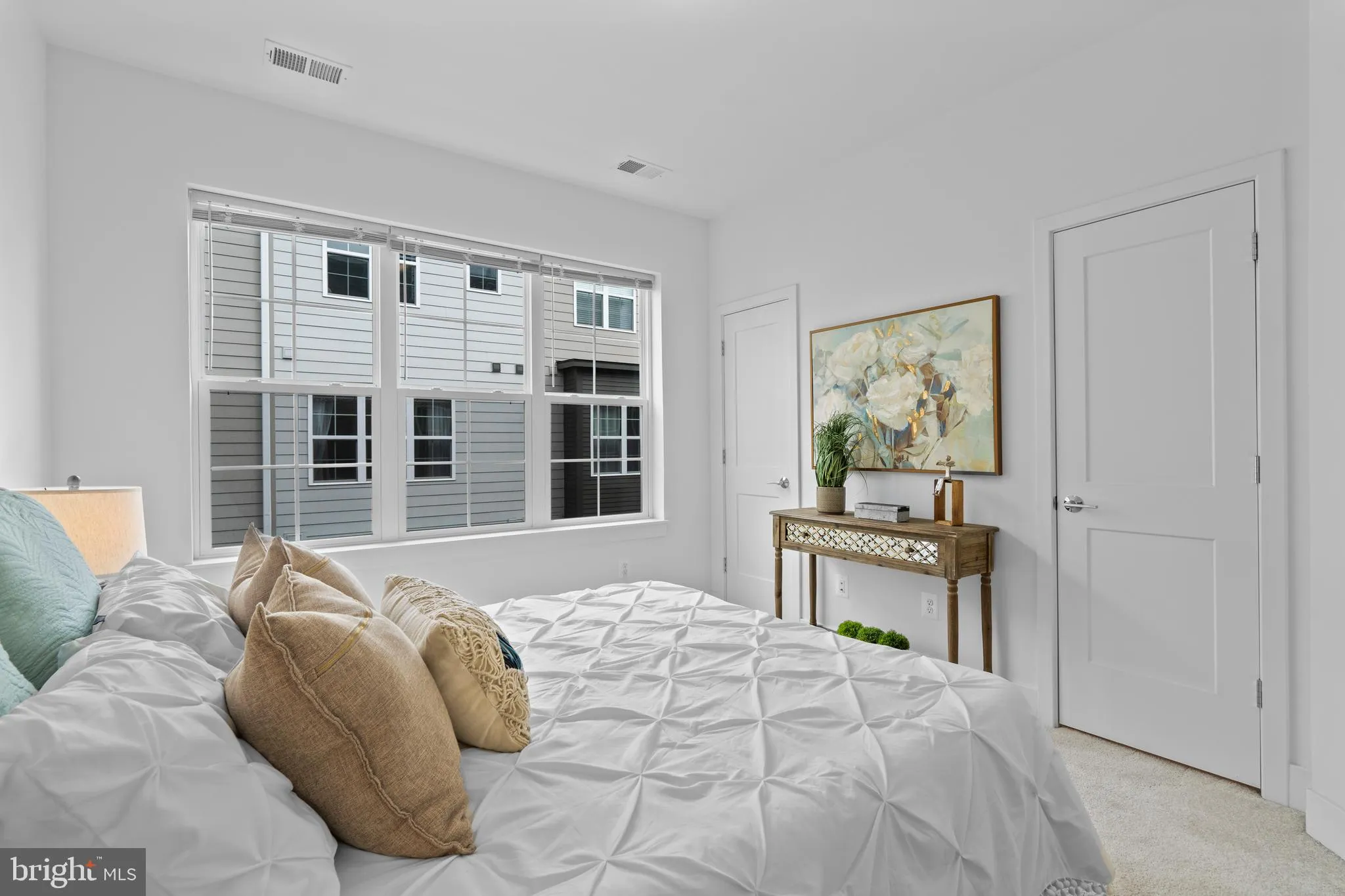 Falls Church, Virginia 22042, United States, 3 Bedrooms Bedrooms, ,4 BathroomsBathrooms,Residential,Active,7977