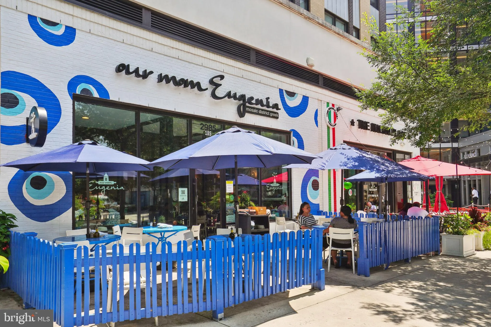 Falls Church, Virginia 22042, United States, 3 Bedrooms Bedrooms, ,4 BathroomsBathrooms,Residential,Active,7977