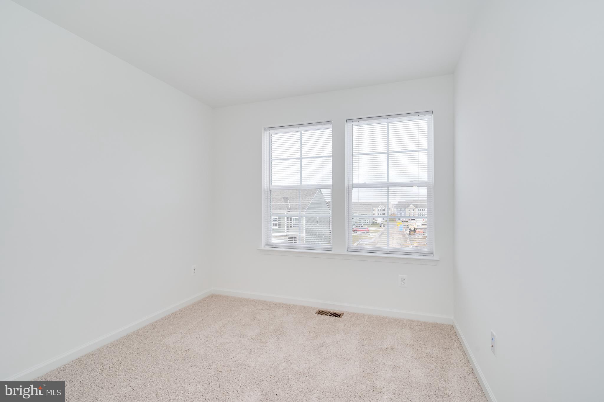 MCCAULEY CROSSING - Residential Lease