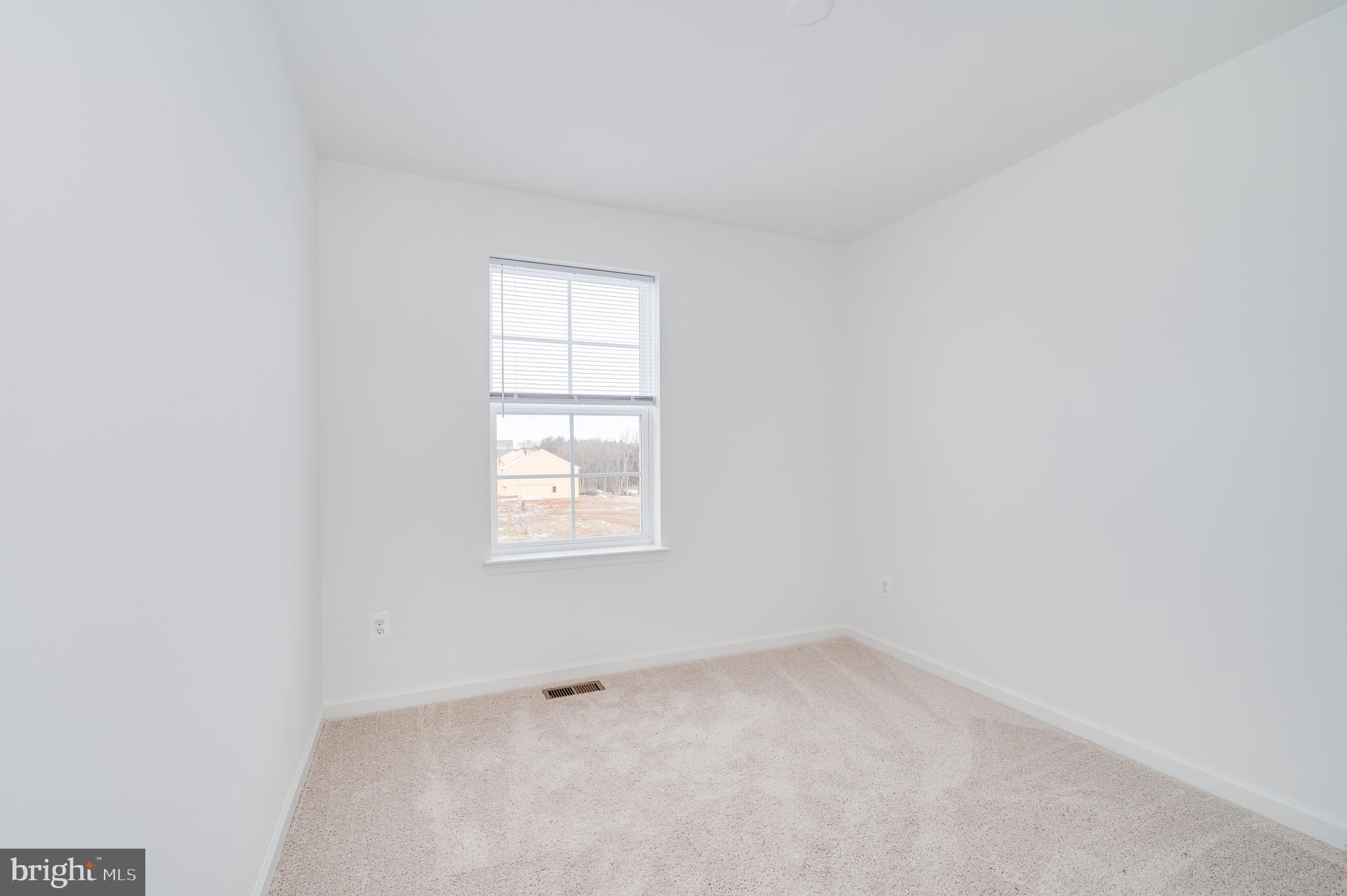 MCCAULEY CROSSING - Residential Lease