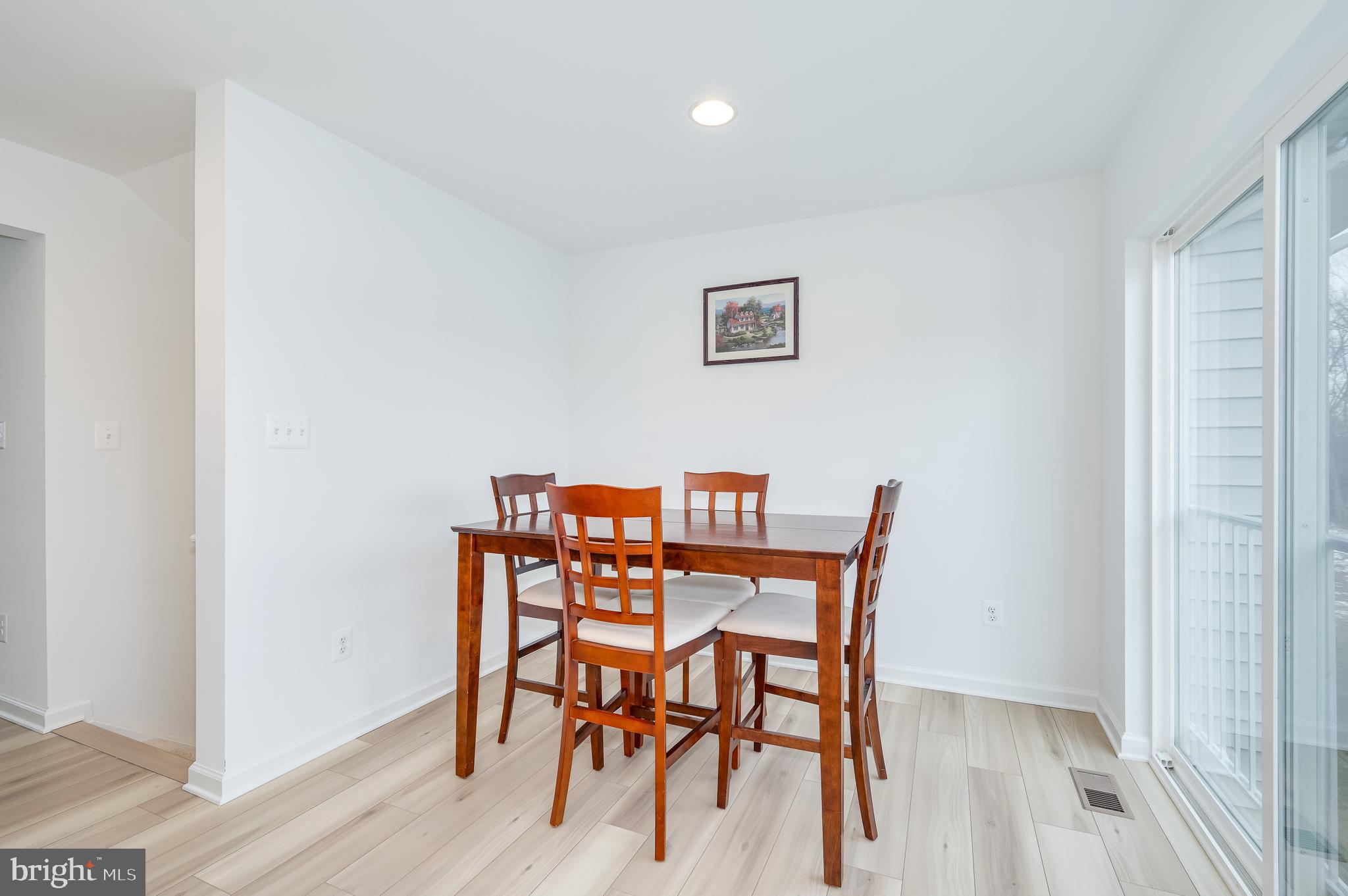 MCCAULEY CROSSING - Residential Lease