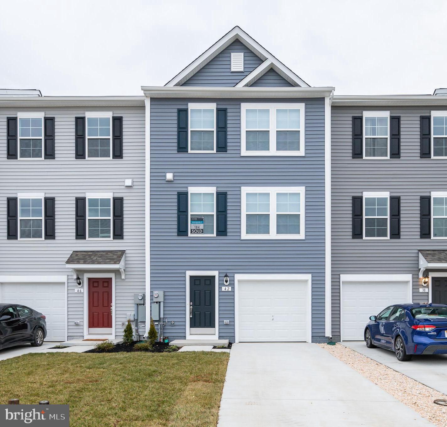 MCCAULEY CROSSING - Residential Lease